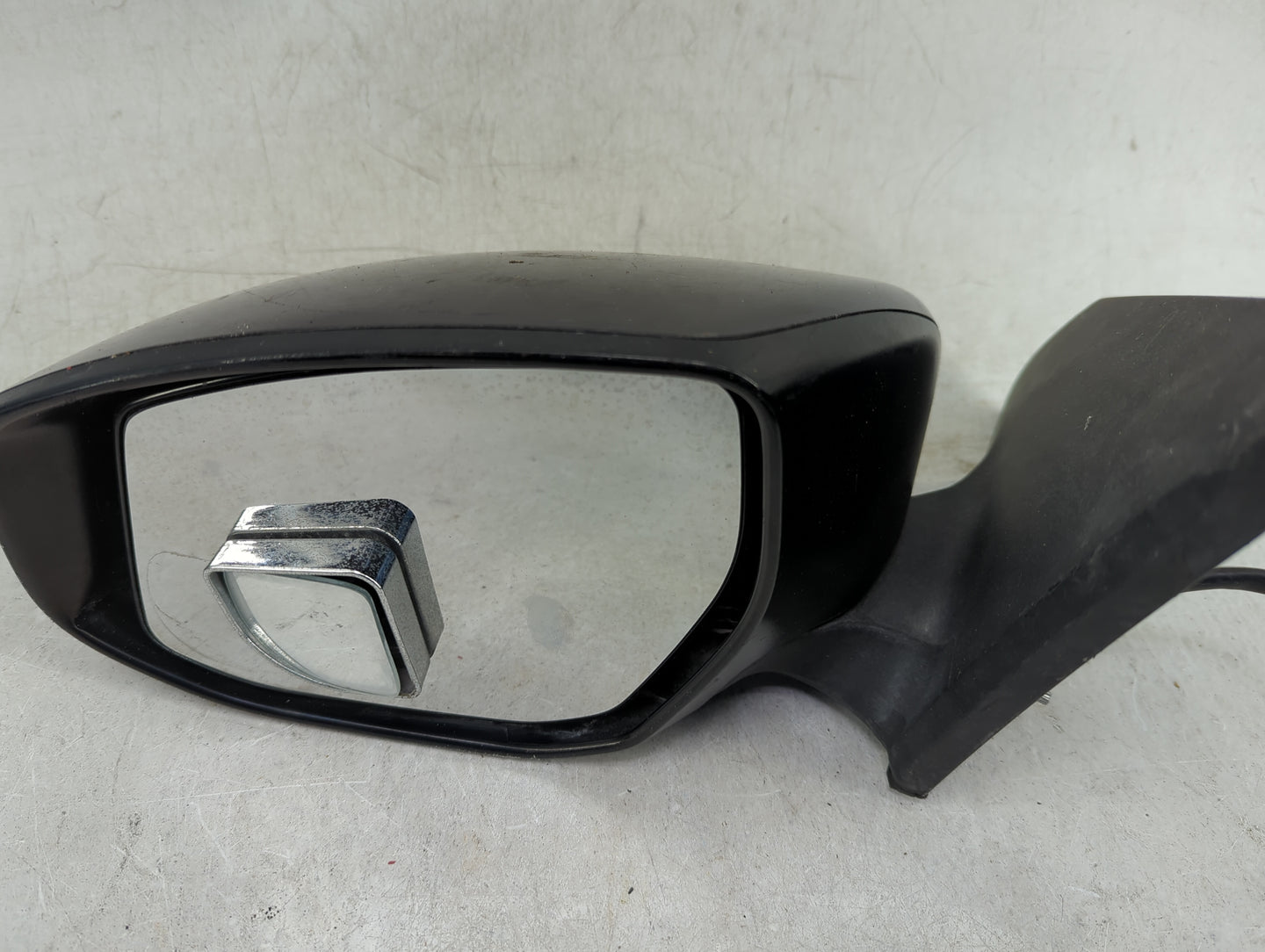 2013-2015 Nissan Sentra Driver Side View Mirror - Left Door Mirror OEM Used - Oemusedautoparts1.com