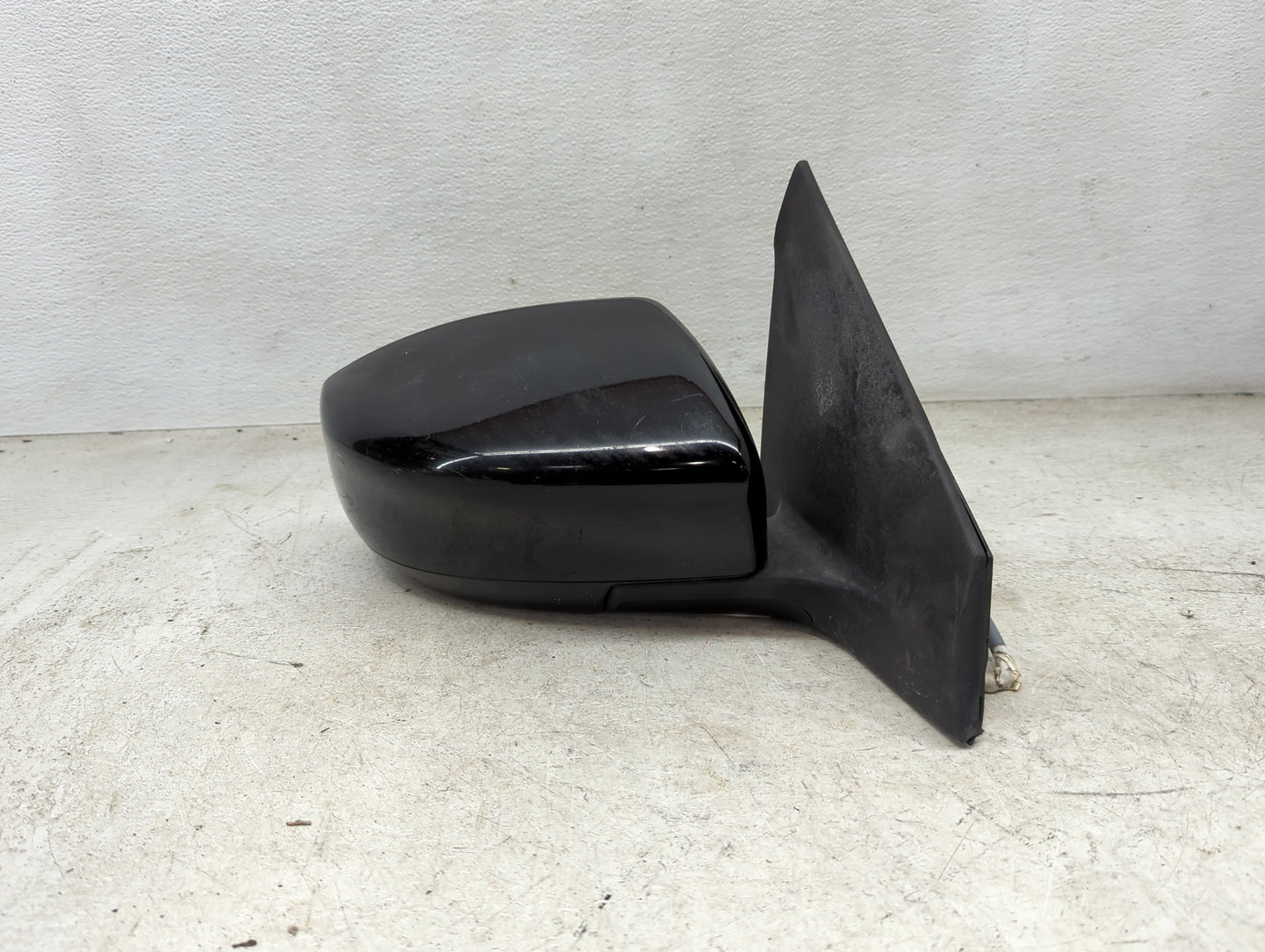 2013-2015 Nissan Sentra Passenger Side View Mirror - Right Door Mirror OEM Used - Oemusedautoparts1.com