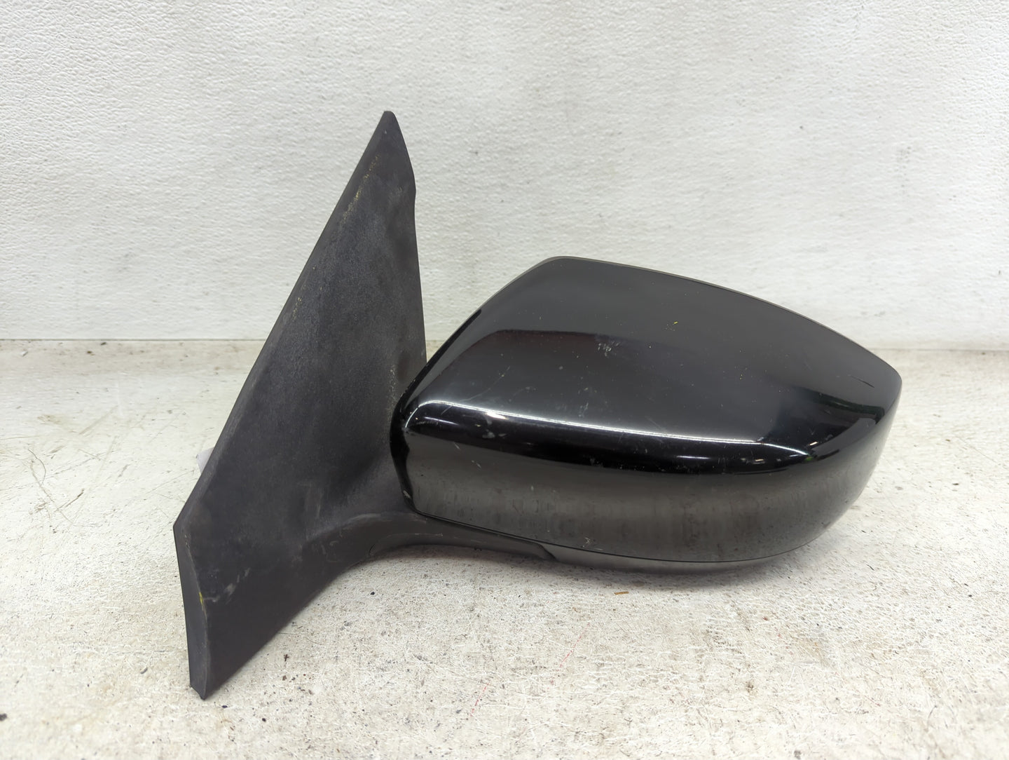 2013-2015 Nissan Sentra Driver Side View Mirror - Left Door Mirror OEM Used - Oemusedautoparts1.com
