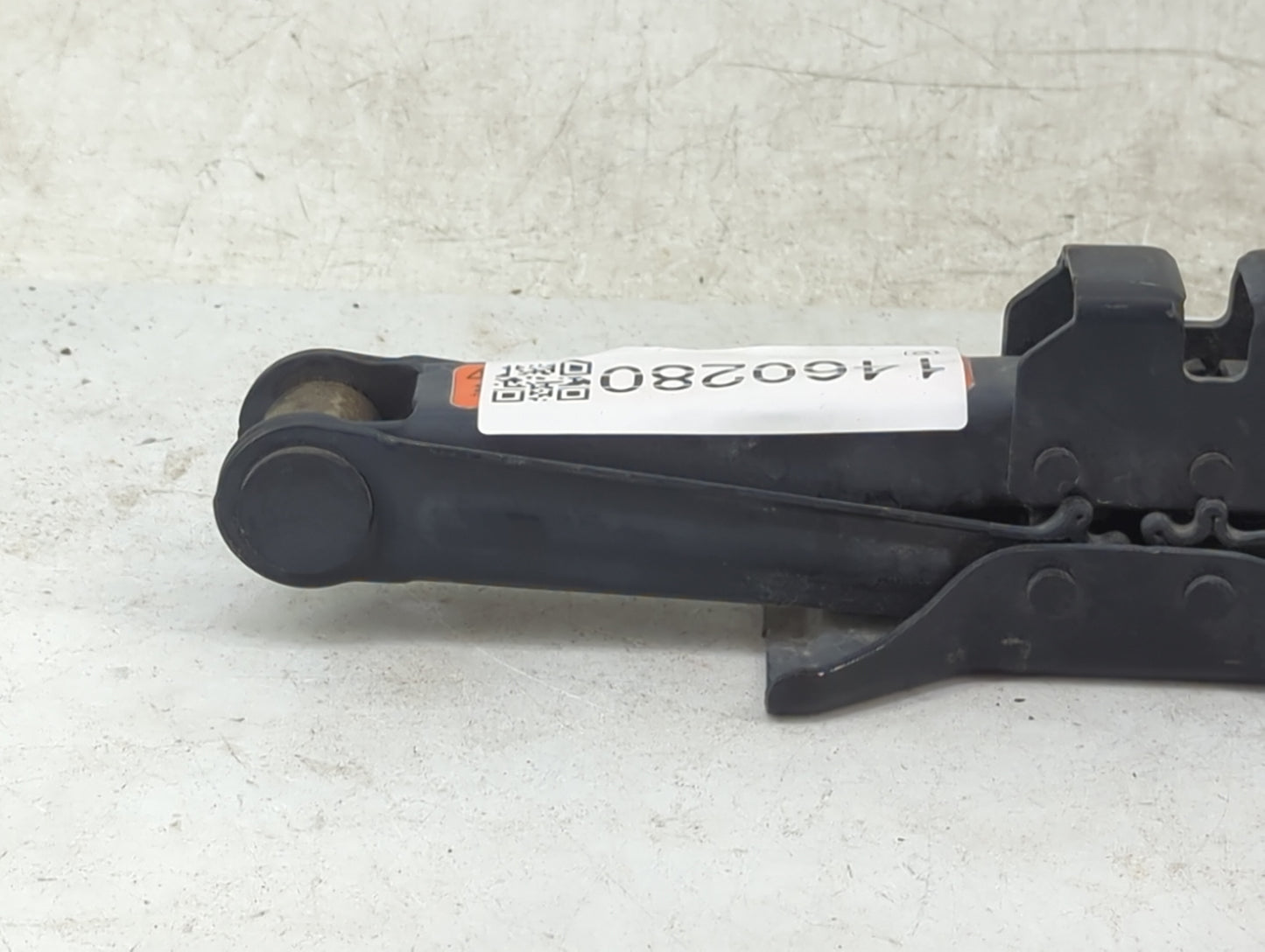 2013 Nissan Sentra Spare Scissor Car Jack 1460280 - Oemusedautoparts1.com
