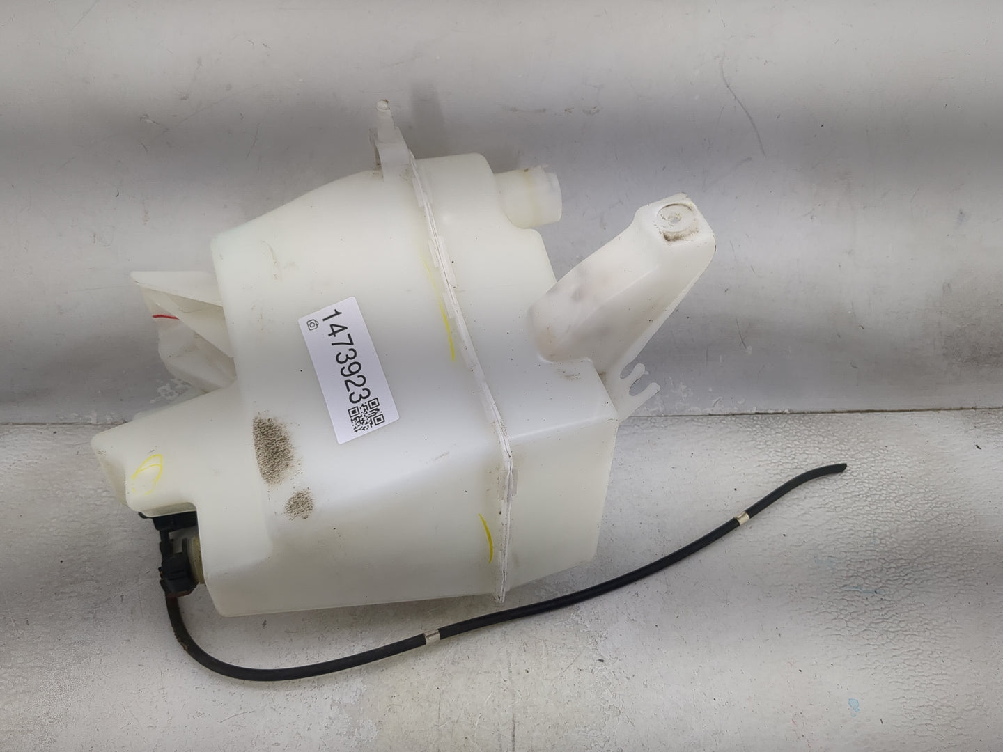 2013-2015 Nissan Sentra Windshield Washer Fluid Reservoir Bottle Oem 1473923 - Oemusedautoparts1.com