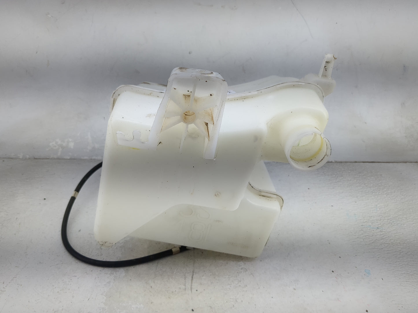 2013-2015 Nissan Sentra Windshield Washer Fluid Reservoir Bottle Oem 1473923 - Oemusedautoparts1.com