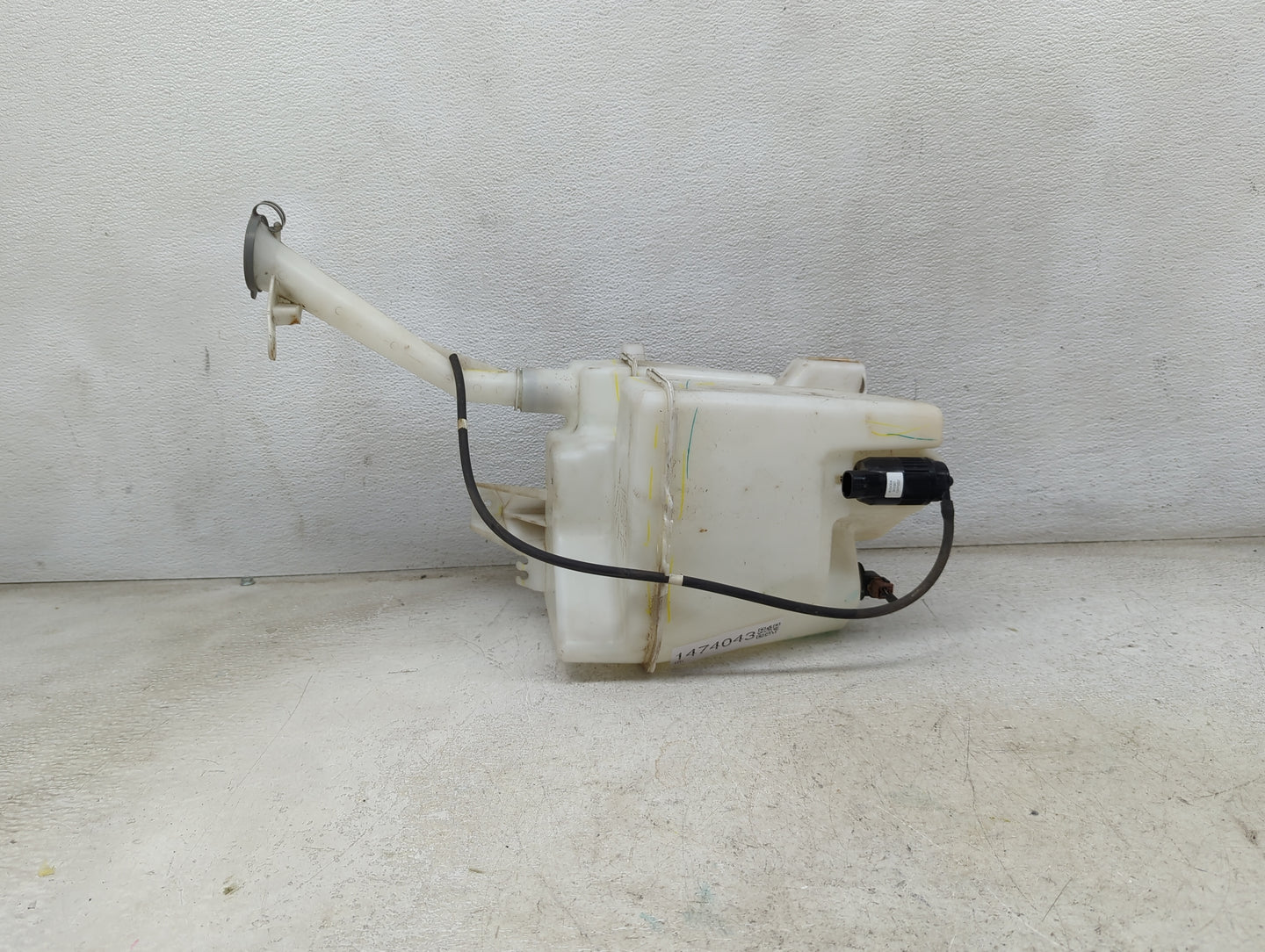 2013-2015 Nissan Sentra Windshield Washer Fluid Reservoir Bottle Oem 1474043 - Oemusedautoparts1.com