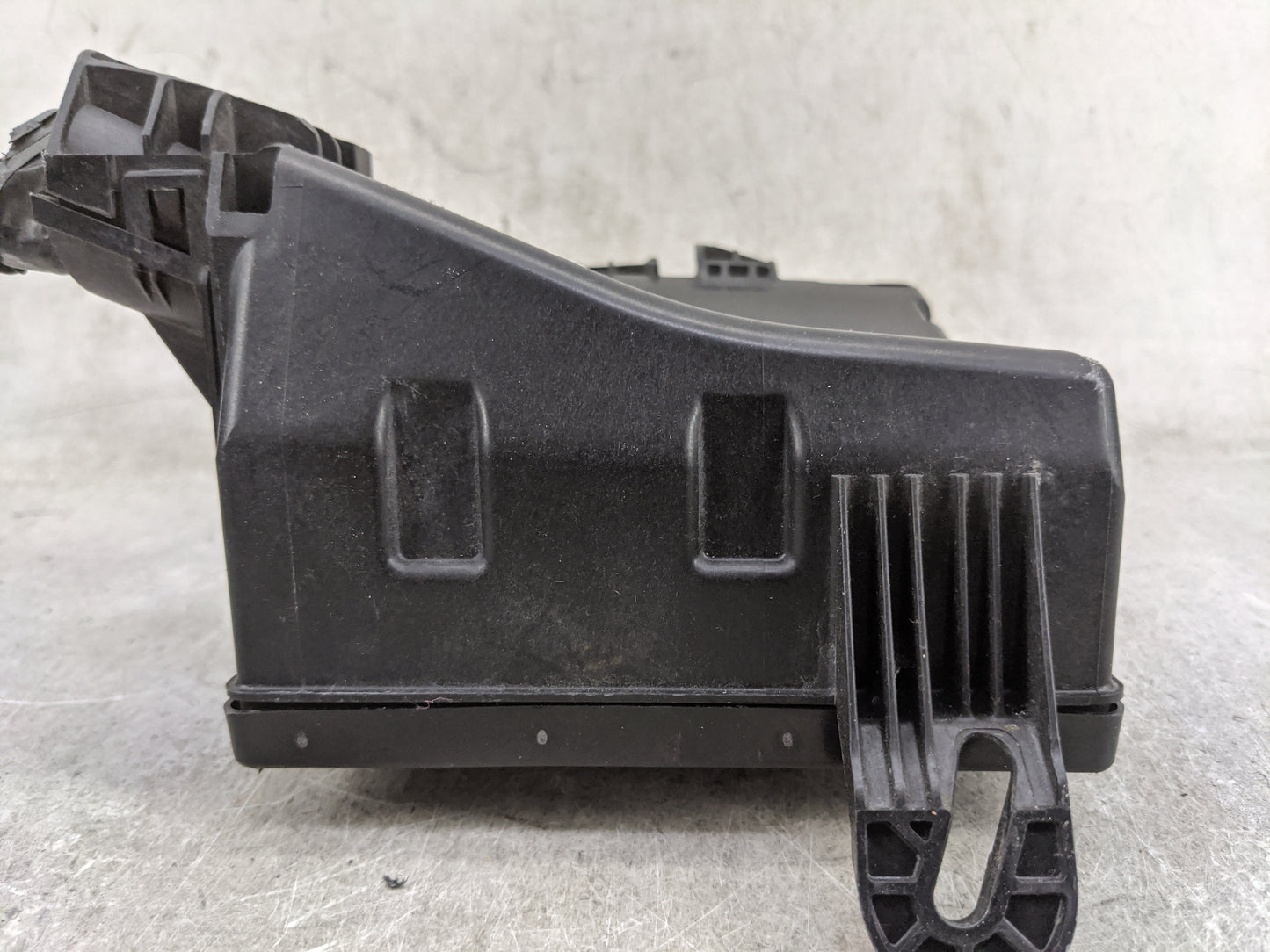 2013-2019 Nissan Sentra Fusebox Fuse Box Panel Relay Module P/N:284B7 3SG1A 284B73SG1A Fits OEM Used Auto Parts - Oemusedaut