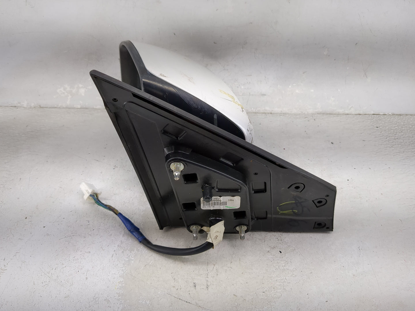 2013-2015 Nissan Sentra Driver Side View Mirror - Left Door Mirror OEM Used - Oemusedautoparts1.com