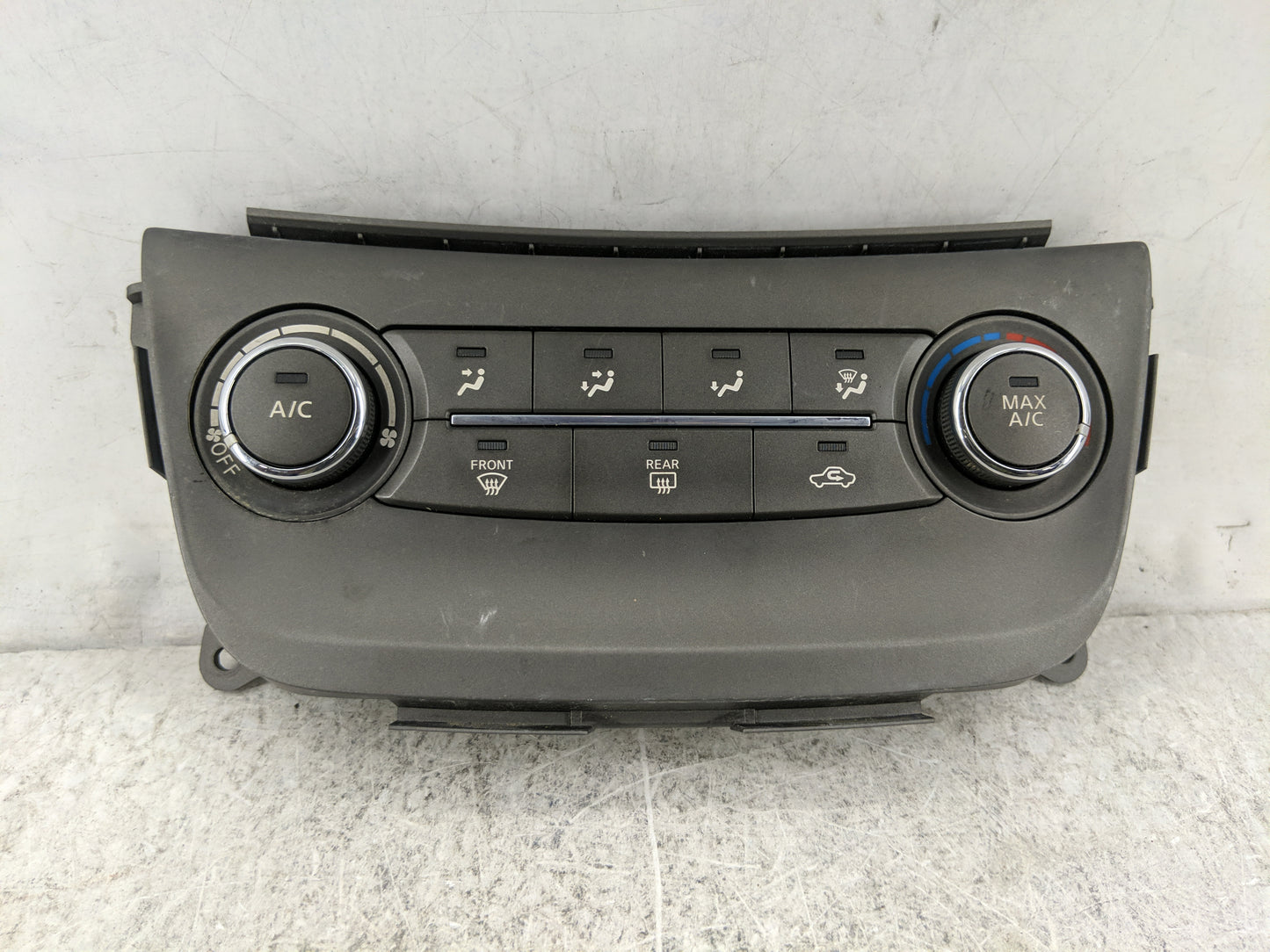 2013-2014 Nissan Sentra Climate Control Module Temperature AC/Heater Replacement P/N:275003SA2A Fits Fits 2013 2014 OEM Used