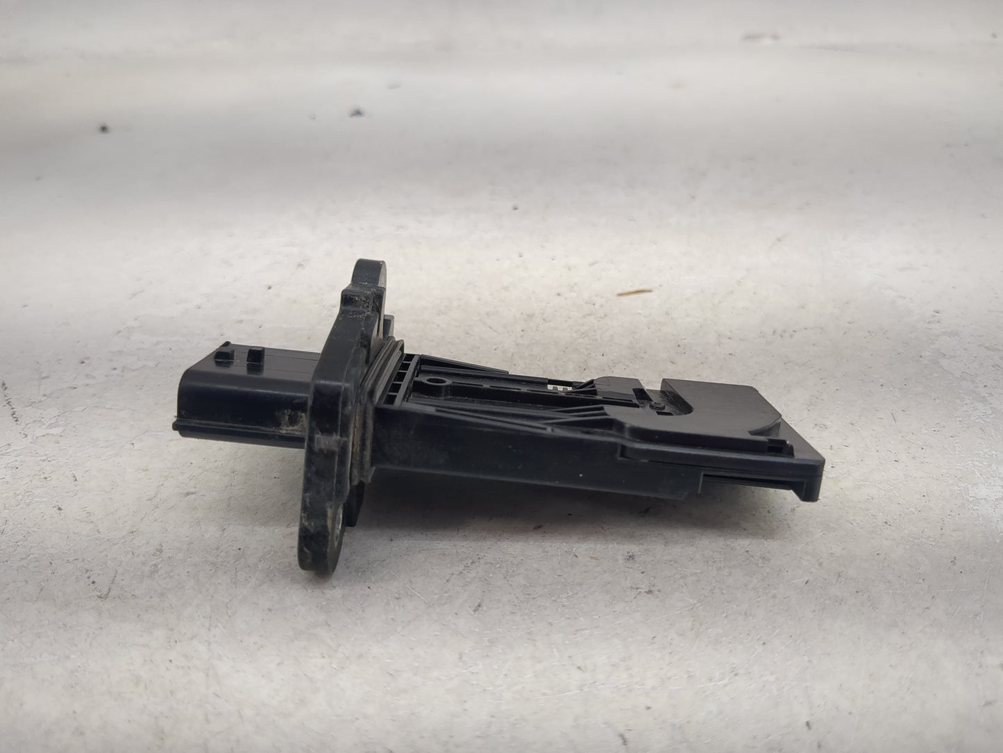 2013-2015 Nissan Sentra Mass Air Flow Meter Maf 1488666 - Oemusedautoparts1.com