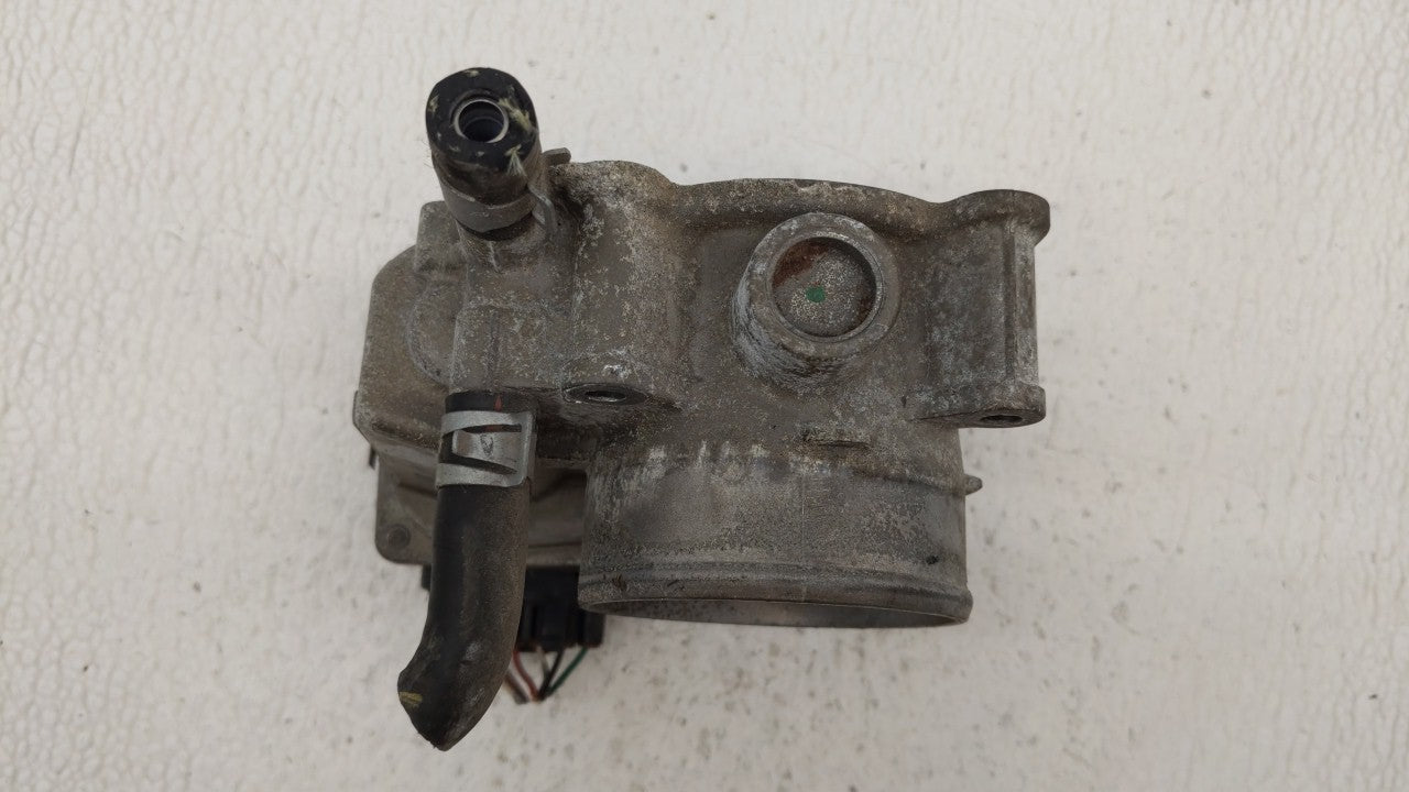 2013-2019 Nissan Sentra Throttle Body P/N:3RA60-01 C 3RA60-01 E, 3RA60-01 D Fits Fits 2013 2014 2015 2016 2017 2018 2019 OEM