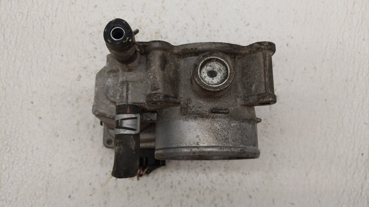 2013-2019 Nissan Sentra Throttle Body P/N:3RA60-01 C 3RA60-01 E, 3RA60-01 D Fits Fits 2013 2014 2015 2016 2017 2018 2019 OEM