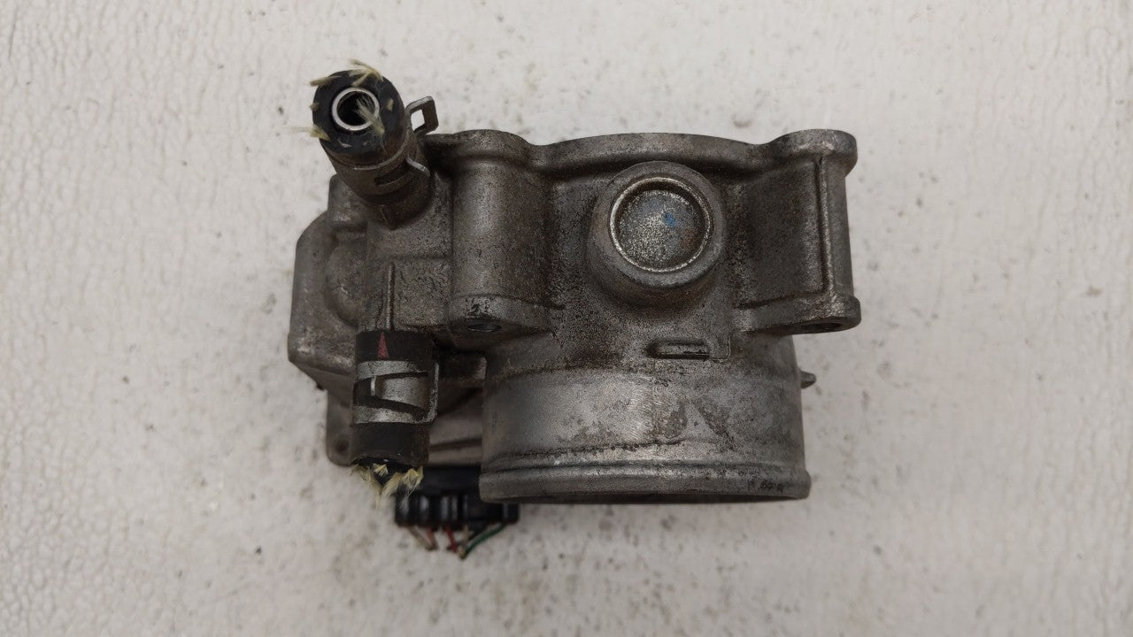 2013-2019 Nissan Sentra Throttle Body P/N:3RA60-01 C 3RA60-01 E, 3RA60-01 D Fits Fits 2013 2014 2015 2016 2017 2018 2019 OEM