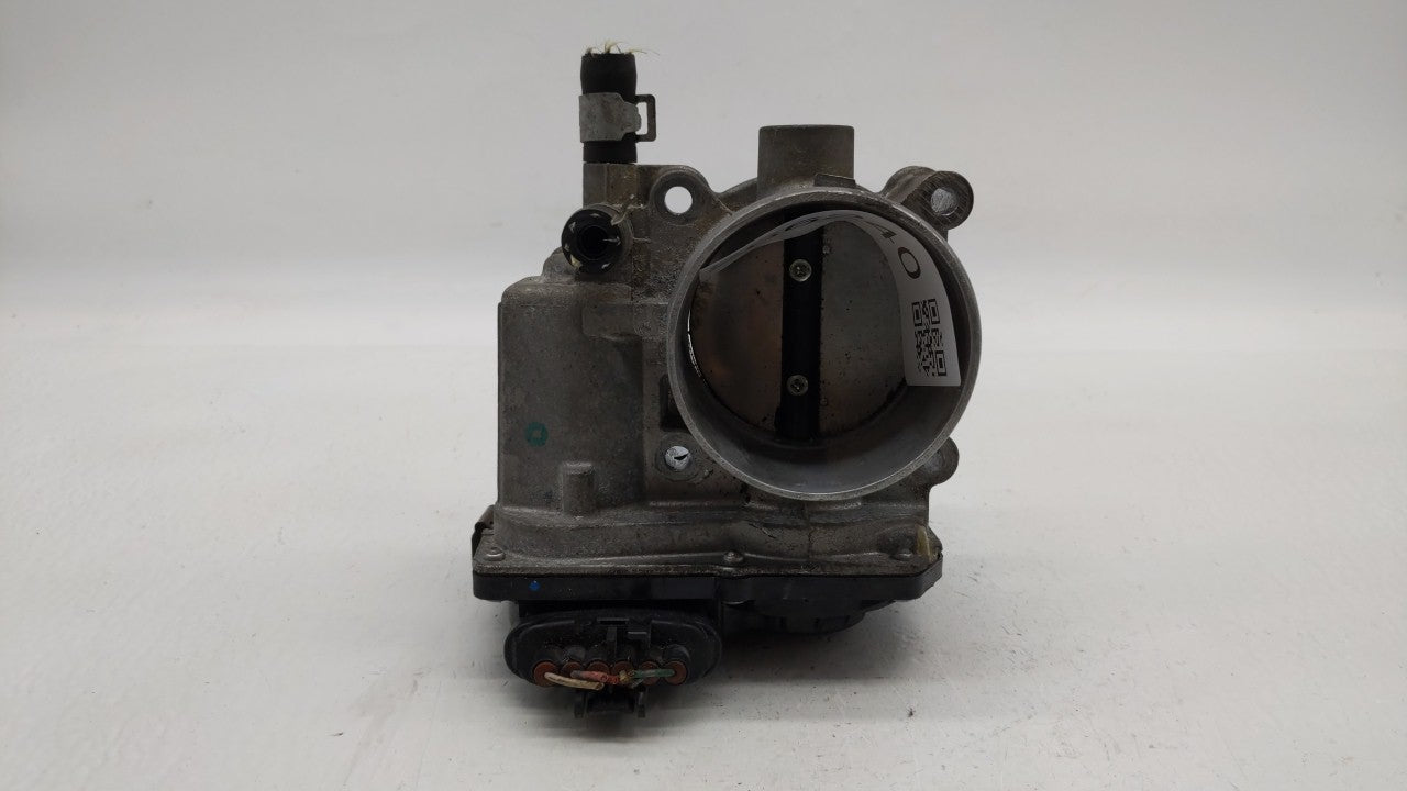 2013-2019 Nissan Sentra Throttle Body P/N:3RA60-01 C 3RA60-01 E, 3RA60-01 D Fits Fits 2013 2014 2015 2016 2017 2018 2019 OEM