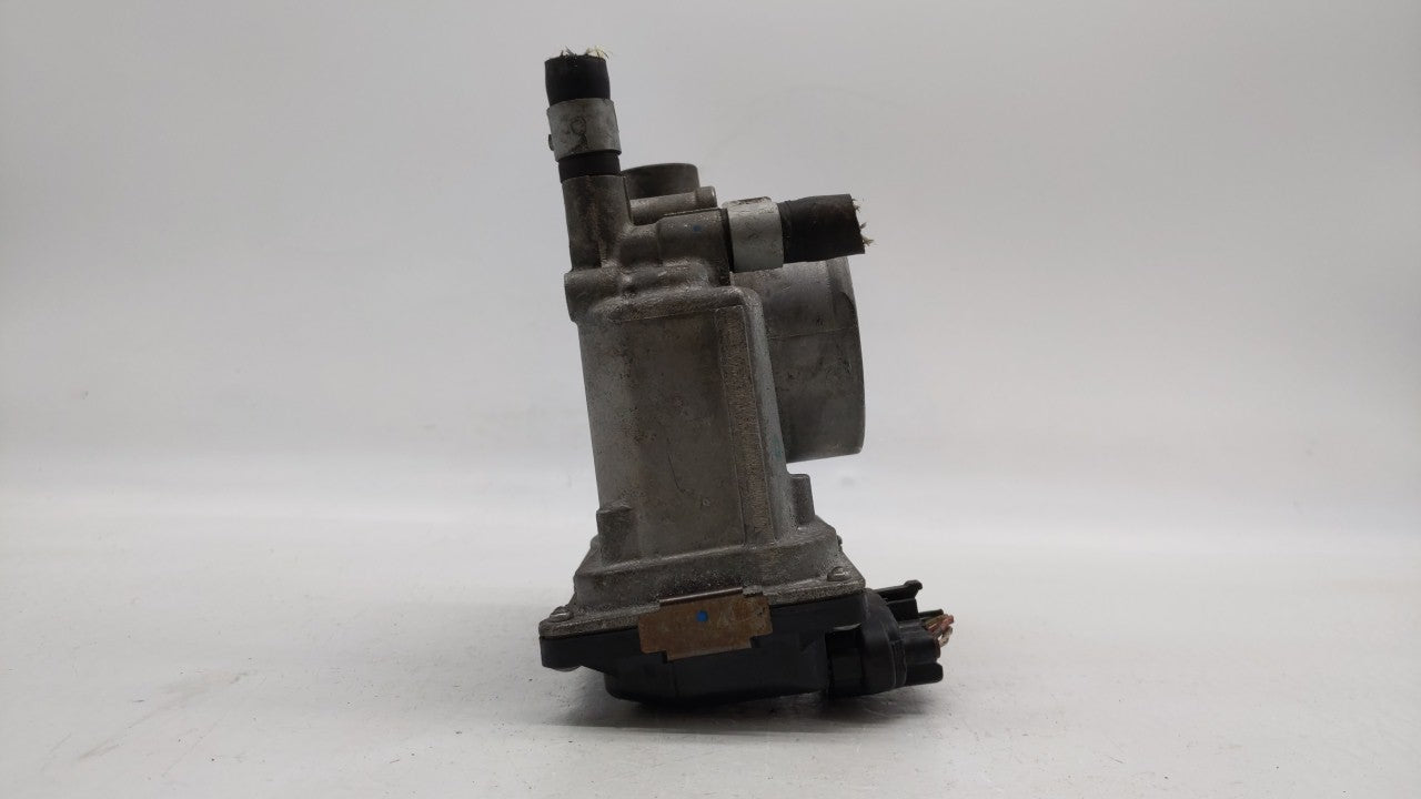 2013-2019 Nissan Sentra Throttle Body P/N:3RA60-01 C 3RA60-01 E, 3RA60-01 D Fits Fits 2013 2014 2015 2016 2017 2018 2019 OEM