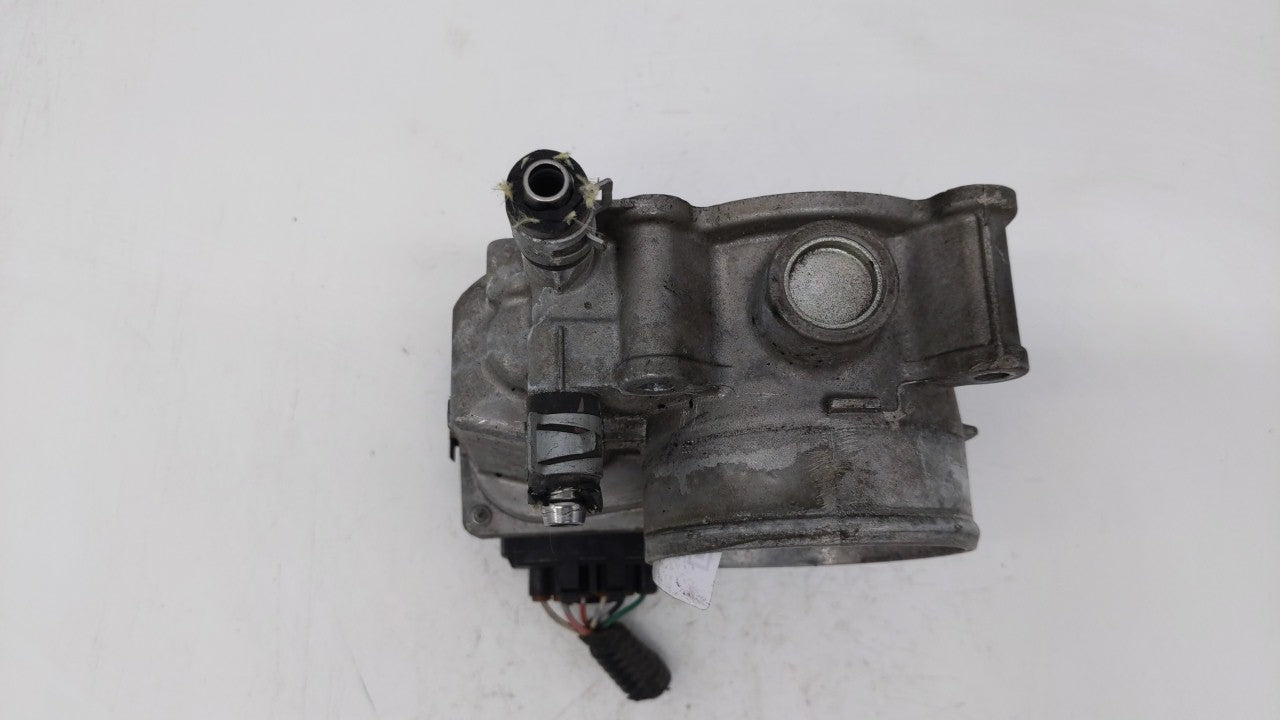 2013-2019 Nissan Sentra Throttle Body P/N:3RA60-01 C 3RA60-01 E, 3RA60-01 D Fits Fits 2013 2014 2015 2016 2017 2018 2019 OEM