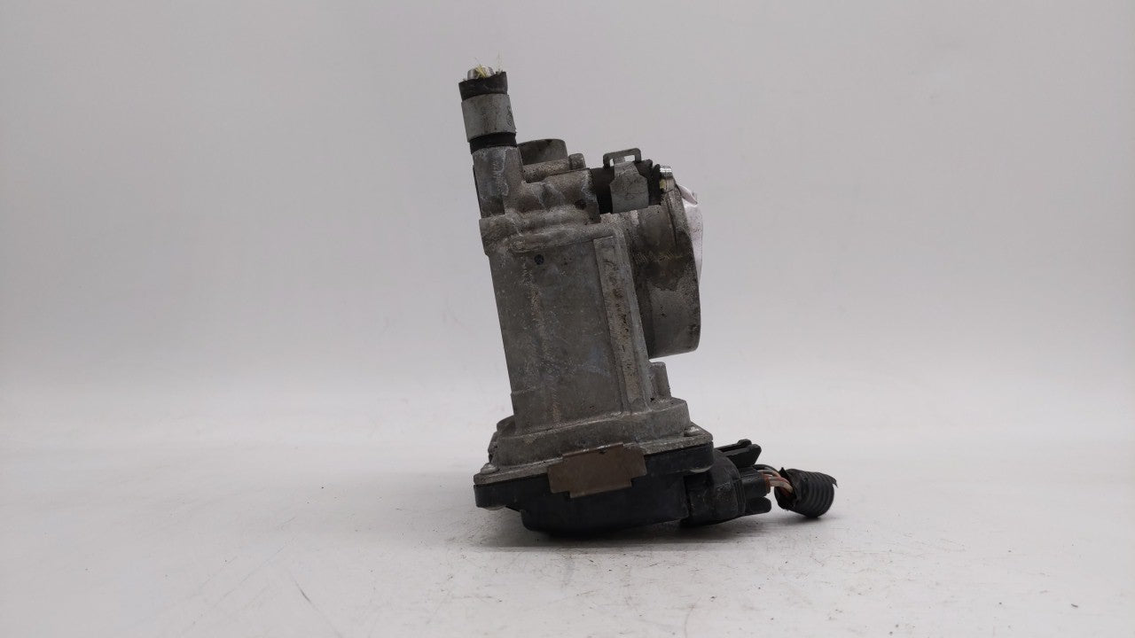 2013-2019 Nissan Sentra Throttle Body P/N:3RA60-01 C 3RA60-01 E, 3RA60-01 D Fits Fits 2013 2014 2015 2016 2017 2018 2019 OEM