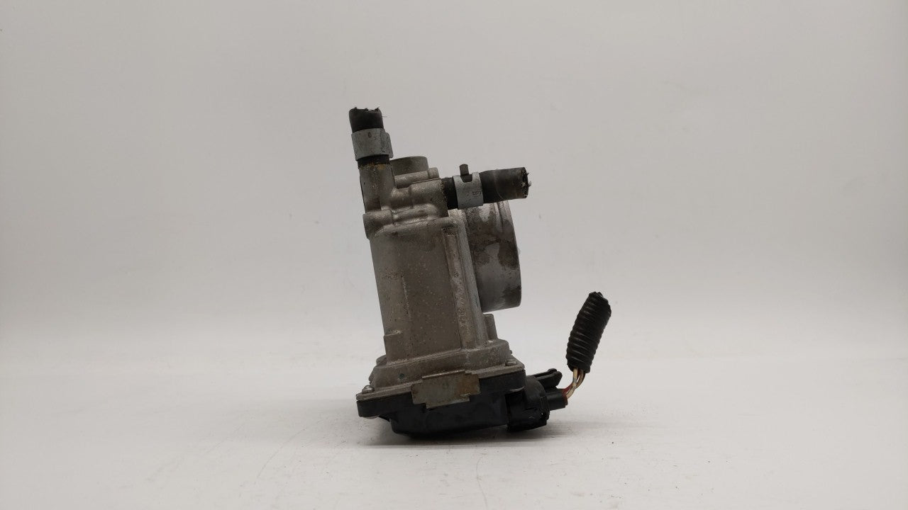 2013-2019 Nissan Sentra Throttle Body P/N:3RA60-01 C 3RA60-01 E, 3RA60-01 D Fits Fits 2013 2014 2015 2016 2017 2018 2019 OEM