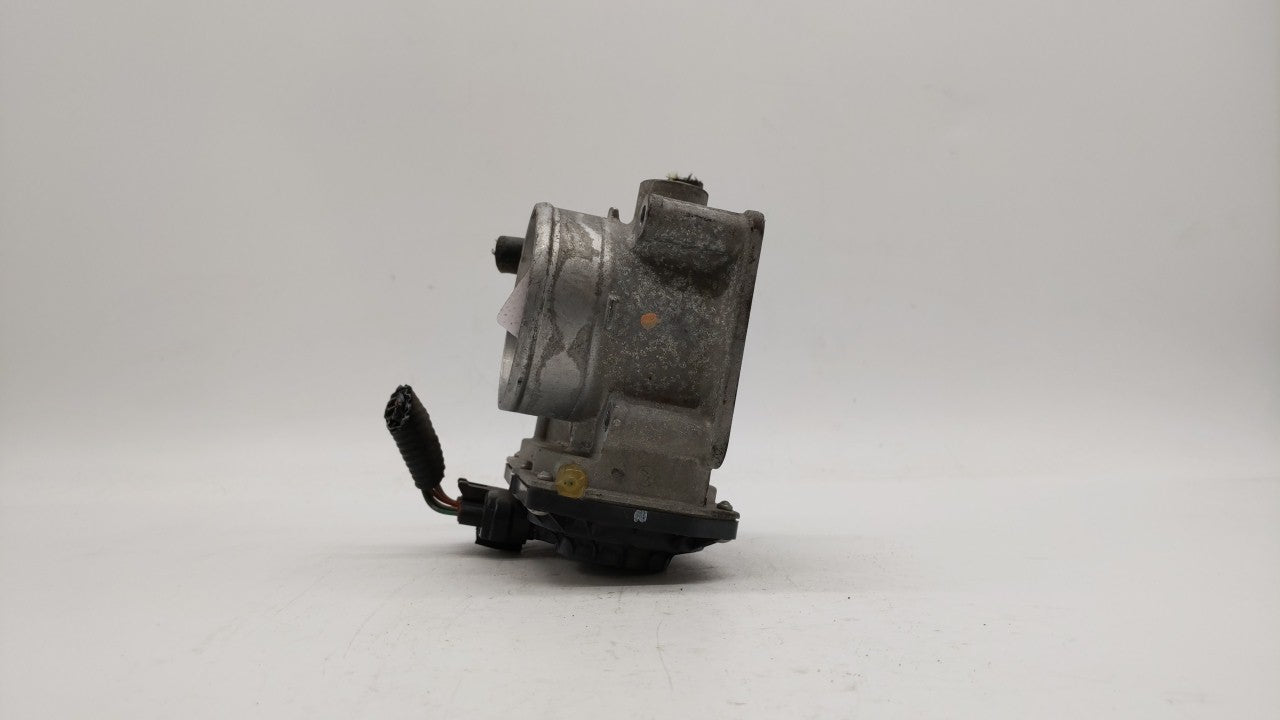 2013-2019 Nissan Sentra Throttle Body P/N:3RA60-01 C 3RA60-01 E, 3RA60-01 D Fits Fits 2013 2014 2015 2016 2017 2018 2019 OEM