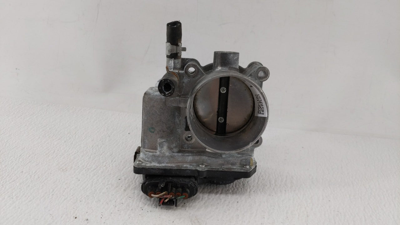 2013-2019 Nissan Sentra Throttle Body P/N:3RA60-01 C 3RA60-01 E, 3RA60-01 D Fits Fits 2013 2014 2015 2016 2017 2018 2019 OEM