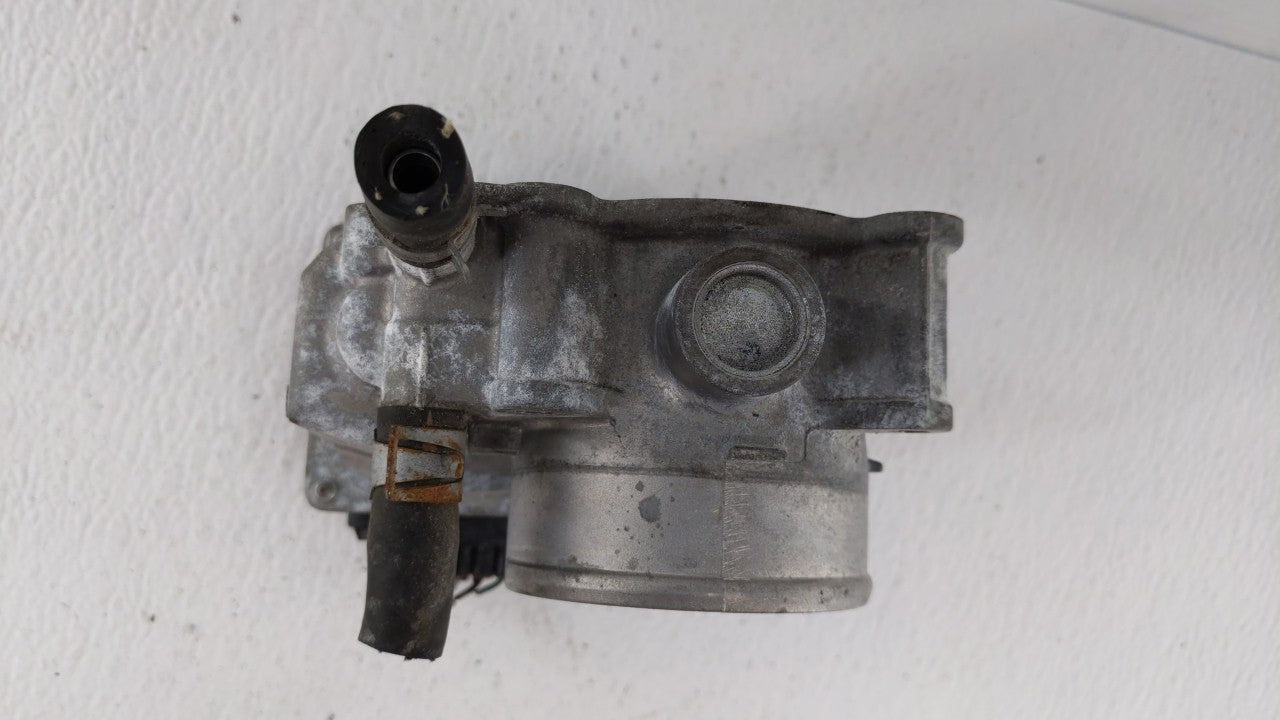 2013-2019 Nissan Sentra Throttle Body P/N:3RA60-01 C 3RA60-01 E, 3RA60-01 D Fits Fits 2013 2014 2015 2016 2017 2018 2019 OEM
