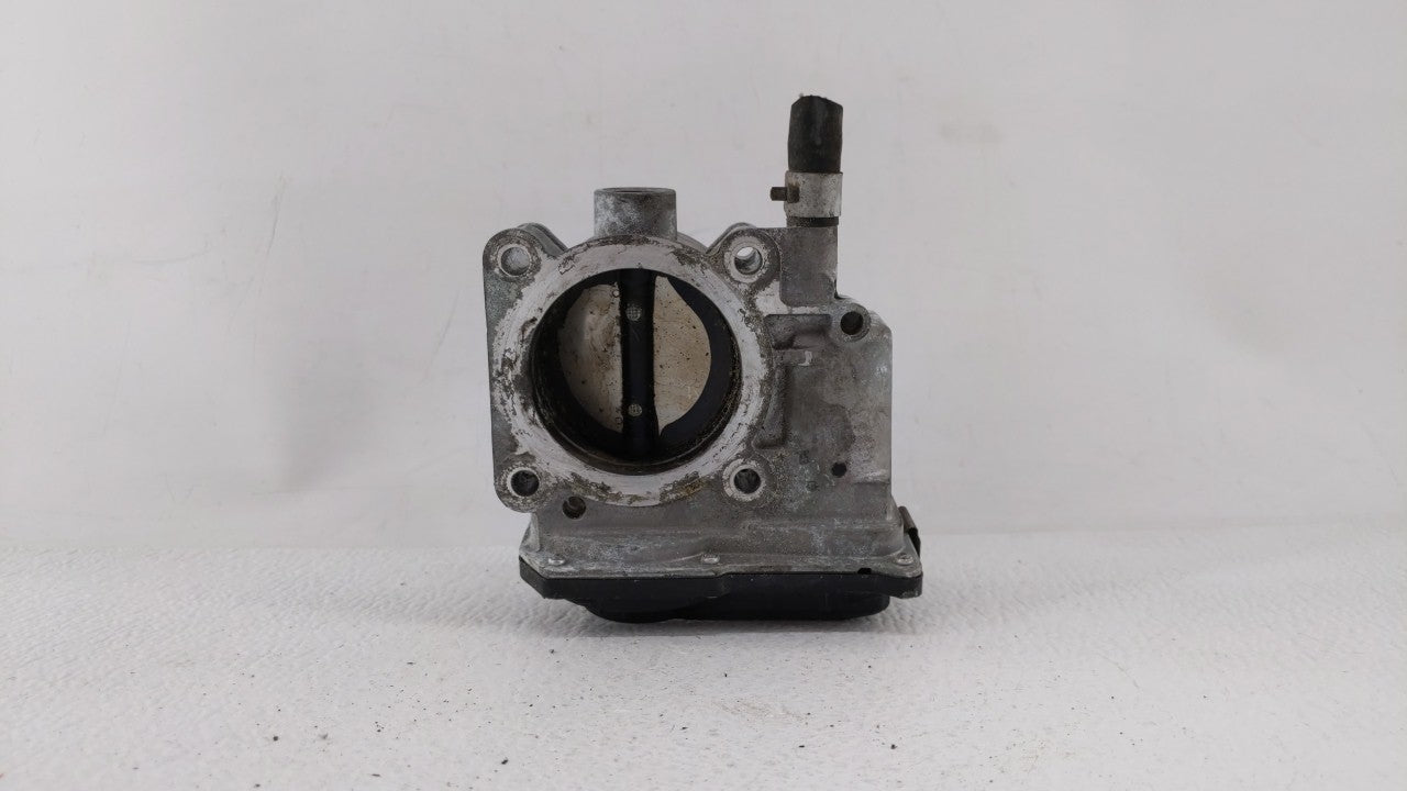 2013-2019 Nissan Sentra Throttle Body P/N:3RA60-01 C 3RA60-01 E, 3RA60-01 D Fits Fits 2013 2014 2015 2016 2017 2018 2019 OEM