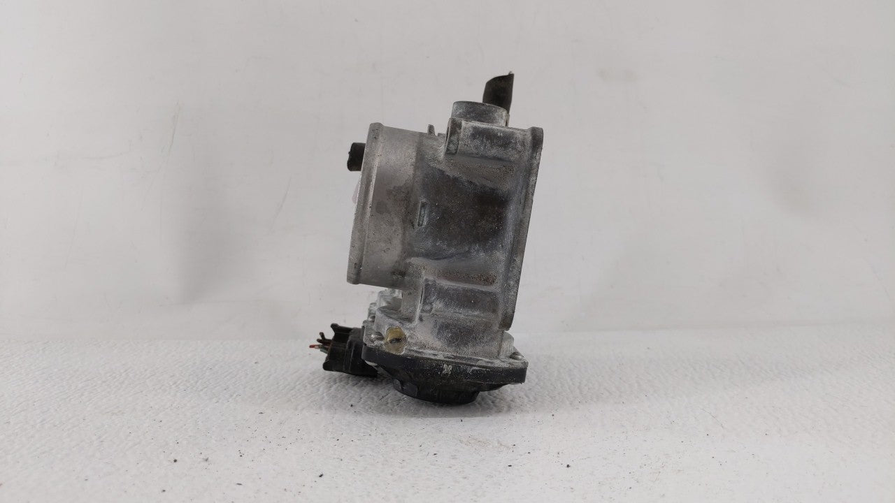 2013-2019 Nissan Sentra Throttle Body P/N:3RA60-01 C 3RA60-01 E, 3RA60-01 D Fits Fits 2013 2014 2015 2016 2017 2018 2019 OEM