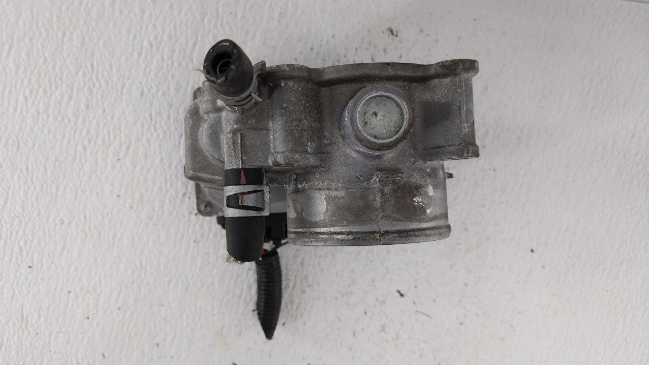 2013-2019 Nissan Sentra Throttle Body P/N:3RA60-01 C 3RA60-01 E, 3RA60-01 D Fits Fits 2013 2014 2015 2016 2017 2018 2019 OEM