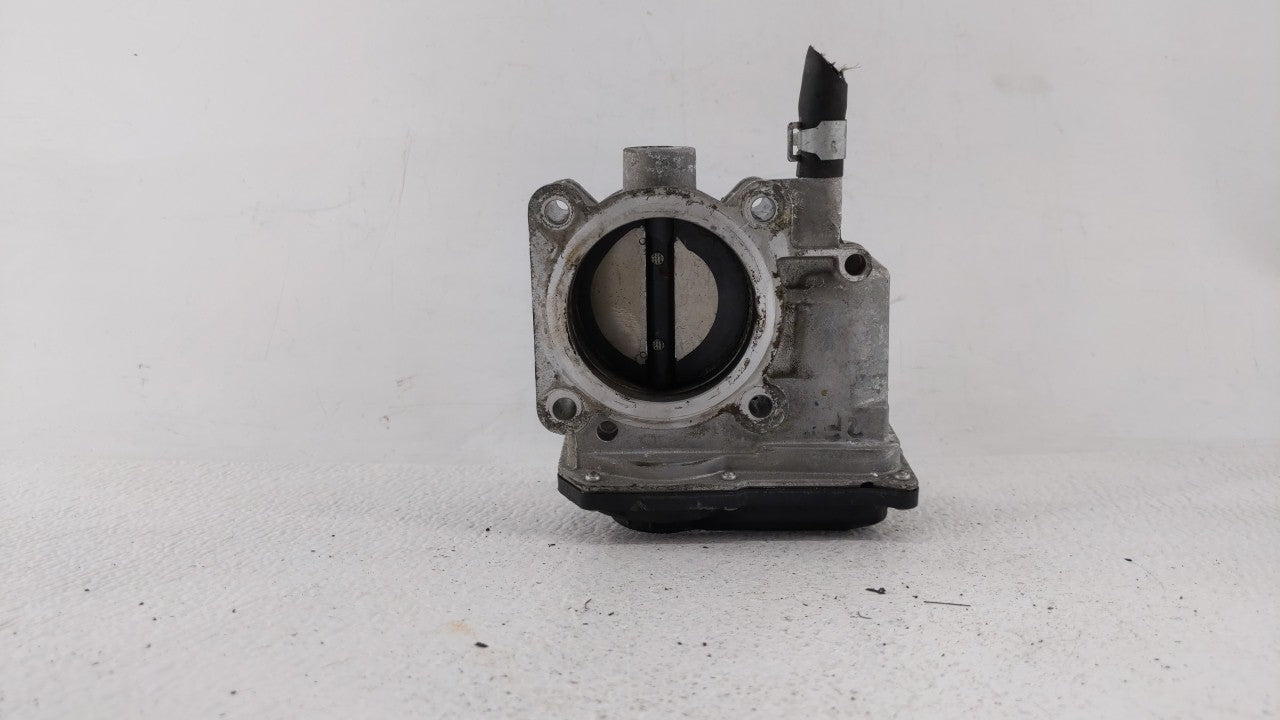 2013-2019 Nissan Sentra Throttle Body P/N:3RA60-01 C 3RA60-01 E, 3RA60-01 D Fits Fits 2013 2014 2015 2016 2017 2018 2019 OEM