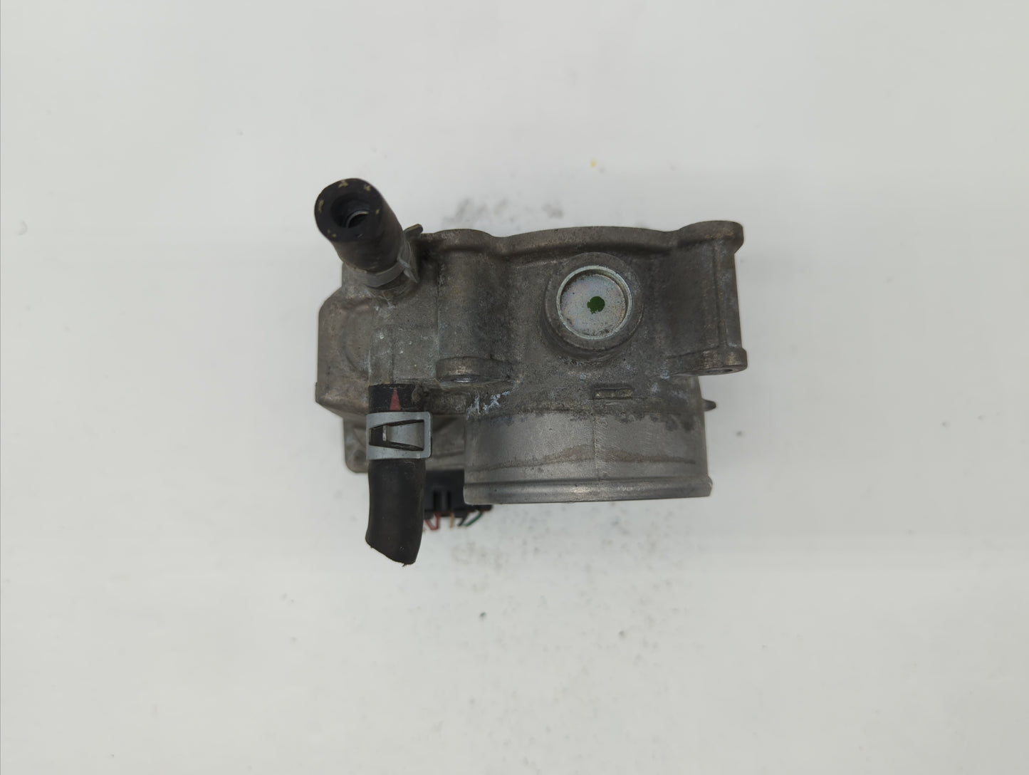 2013-2019 Nissan Sentra Throttle Body P/N:3RA60-01 C 3RA60-01 E, 3RA60-01 D Fits Fits 2013 2014 2015 2016 2017 2018 2019 OEM