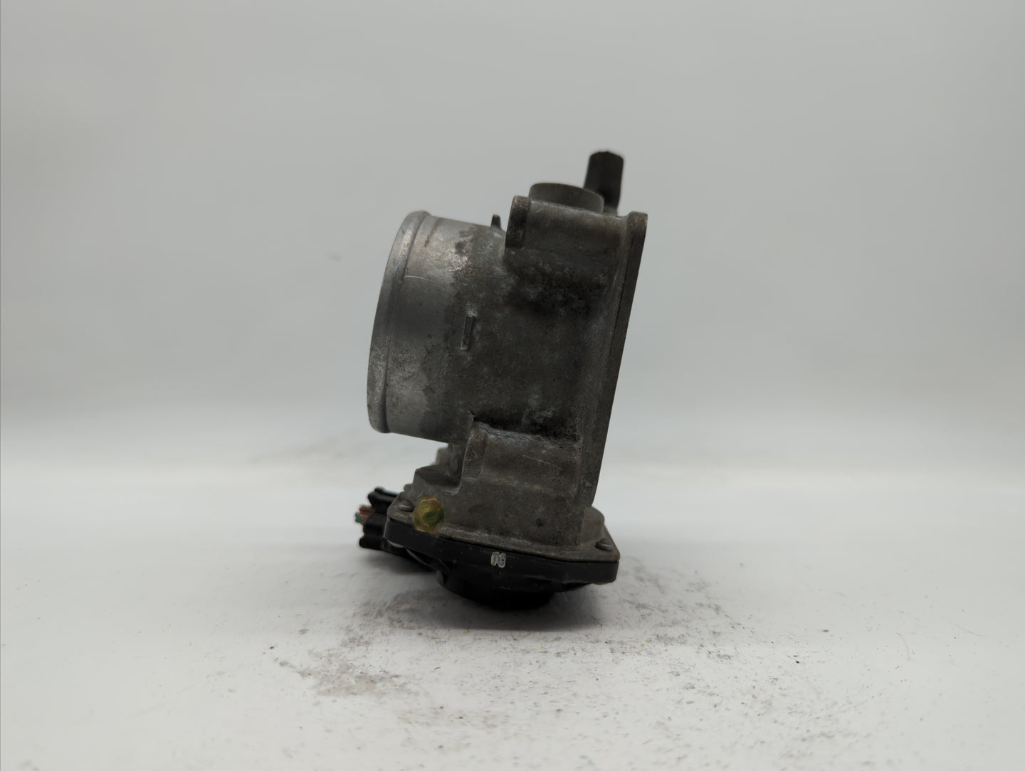 2013-2019 Nissan Sentra Throttle Body P/N:3RA60-01 C 3RA60-01 E, 3RA60-01 D Fits Fits 2013 2014 2015 2016 2017 2018 2019 OEM