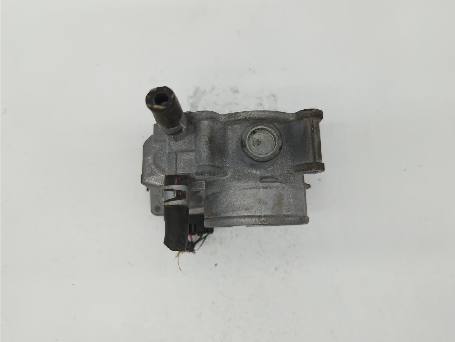 2013-2019 Nissan Sentra Throttle Body P/N:3RA60-01 C 3RA60-01 E, 3RA60-01 D Fits Fits 2013 2014 2015 2016 2017 2018 2019 OEM