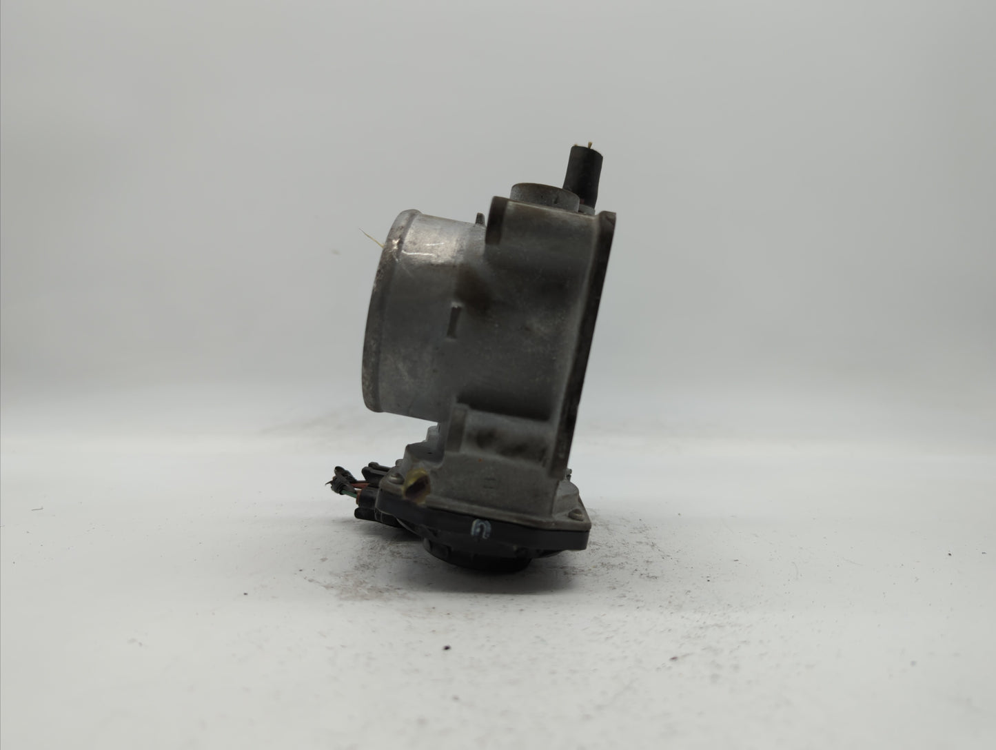 2013-2019 Nissan Sentra Throttle Body P/N:3RA60-01 C 3RA60-01 E, 3RA60-01 D Fits Fits 2013 2014 2015 2016 2017 2018 2019 OEM