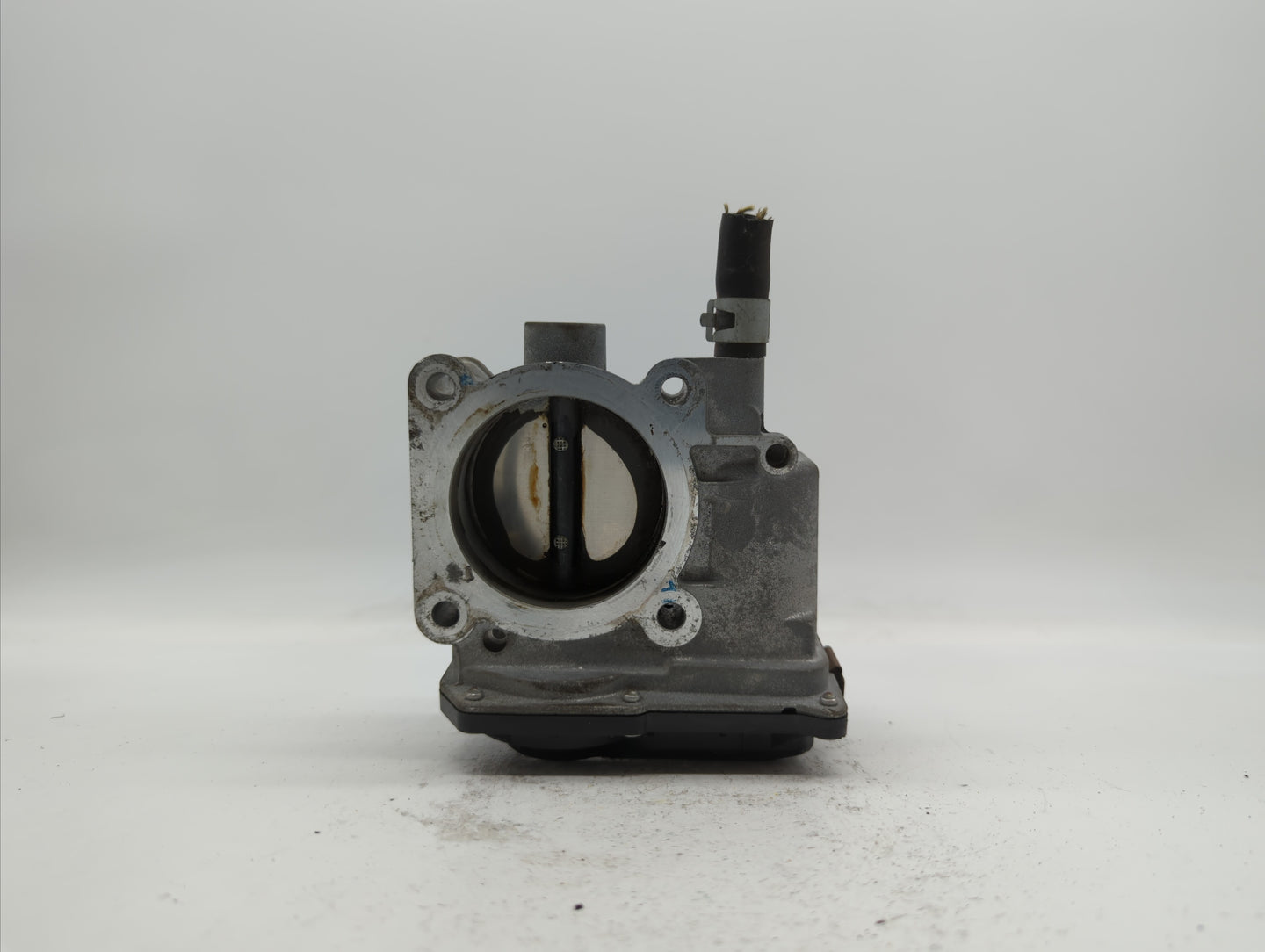 2013-2019 Nissan Sentra Throttle Body P/N:3RA60-01 C 3RA60-01 E, 3RA60-01 D Fits Fits 2013 2014 2015 2016 2017 2018 2019 OEM