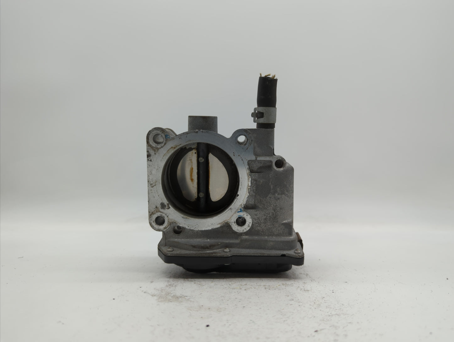 2013-2019 Nissan Sentra Throttle Body P/N:3RA60-01 C 3RA60-01 E, 3RA60-01 D Fits Fits 2013 2014 2015 2016 2017 2018 2019 OEM
