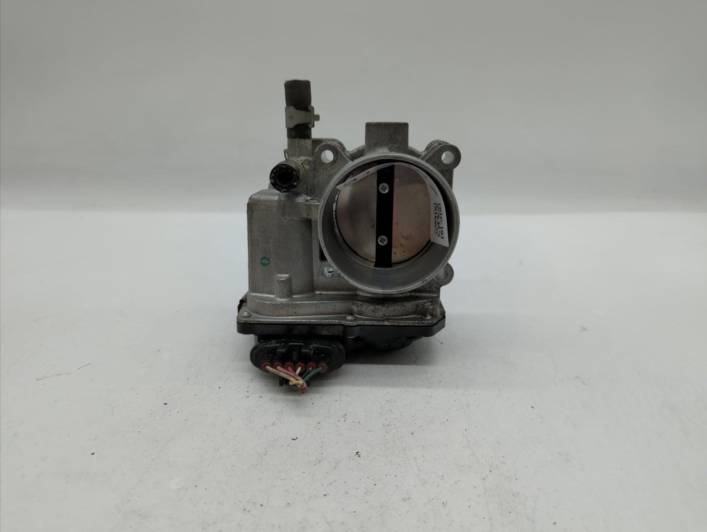 2013-2019 Nissan Sentra Throttle Body P/N:3RA60-01 C 3RA60-01 E, 3RA60-01 D Fits Fits 2013 2014 2015 2016 2017 2018 2019 OEM