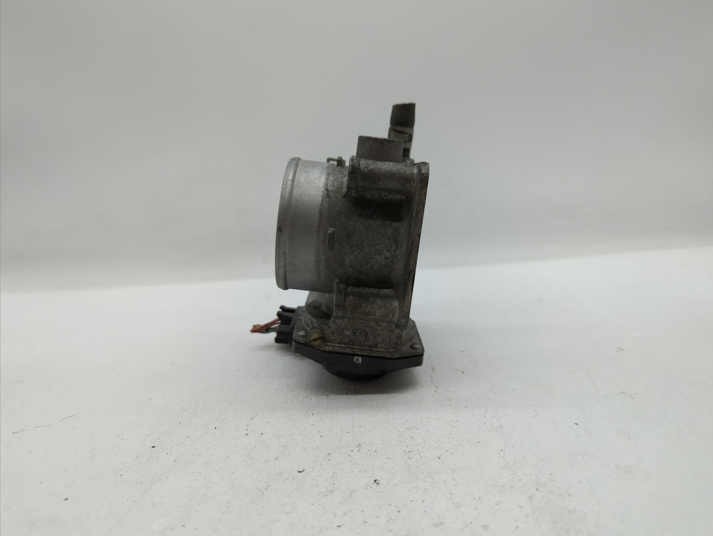 2013-2019 Nissan Sentra Throttle Body P/N:3RA60-01 C 3RA60-01 E, 3RA60-01 D Fits Fits 2013 2014 2015 2016 2017 2018 2019 OEM