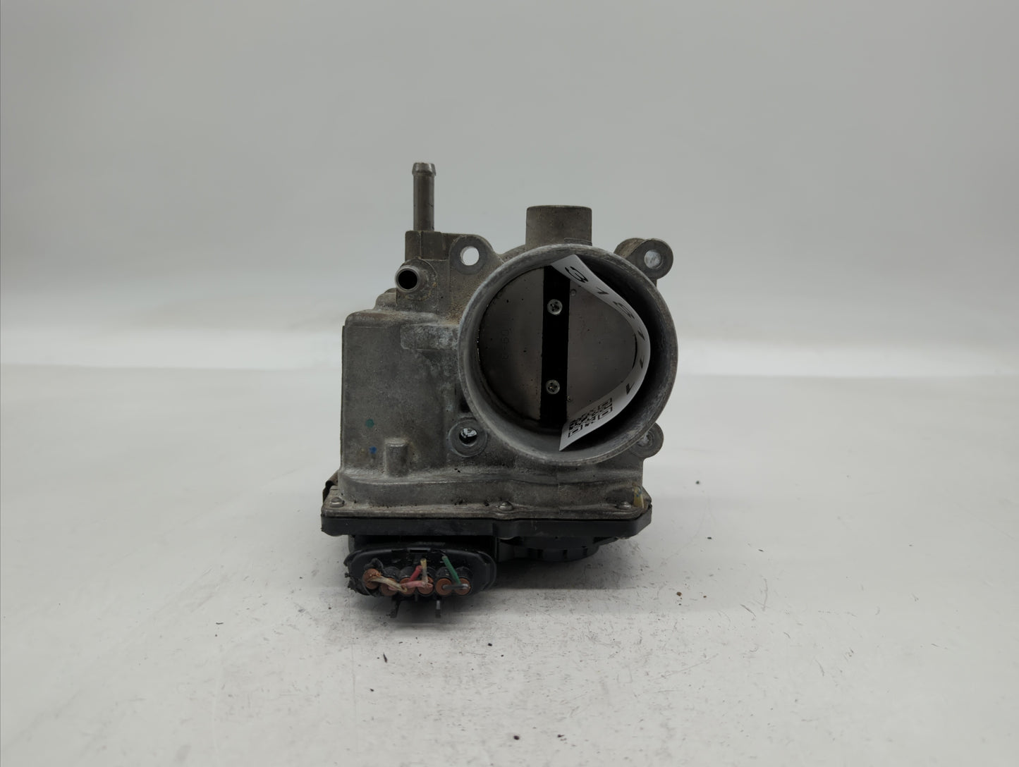 2013-2019 Nissan Sentra Throttle Body P/N:3RA60-01 C 3RA60-01 E, 3RA60-01 D Fits Fits 2013 2014 2015 2016 2017 2018 2019 OEM