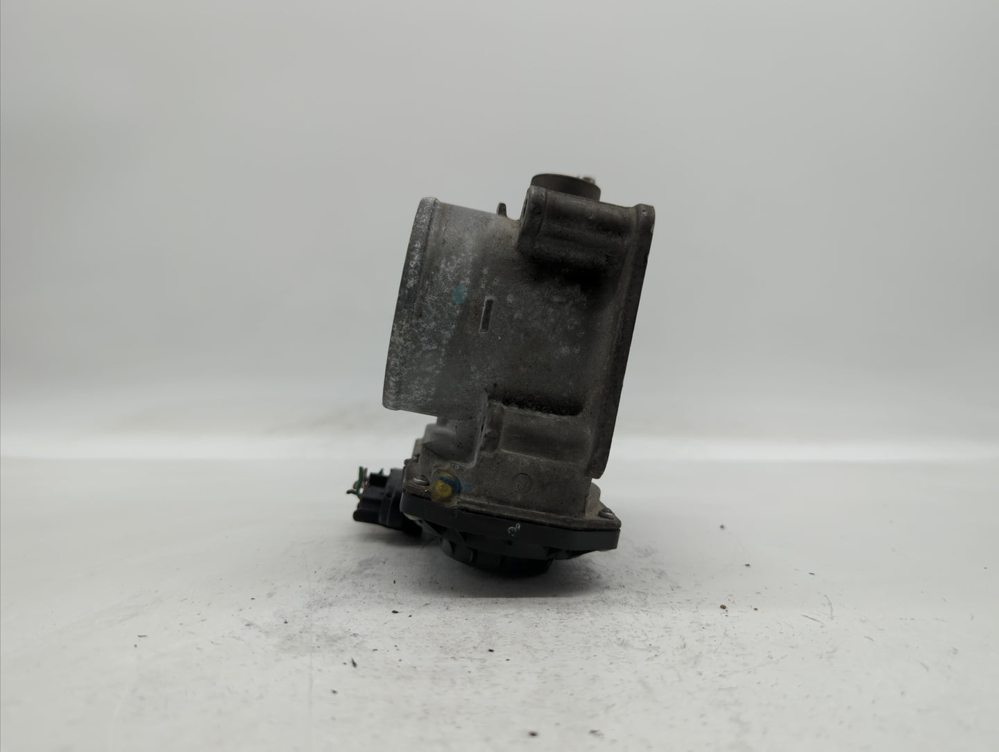 2013-2019 Nissan Sentra Throttle Body P/N:3RA60-01 C 3RA60-01 E, 3RA60-01 D Fits Fits 2013 2014 2015 2016 2017 2018 2019 OEM