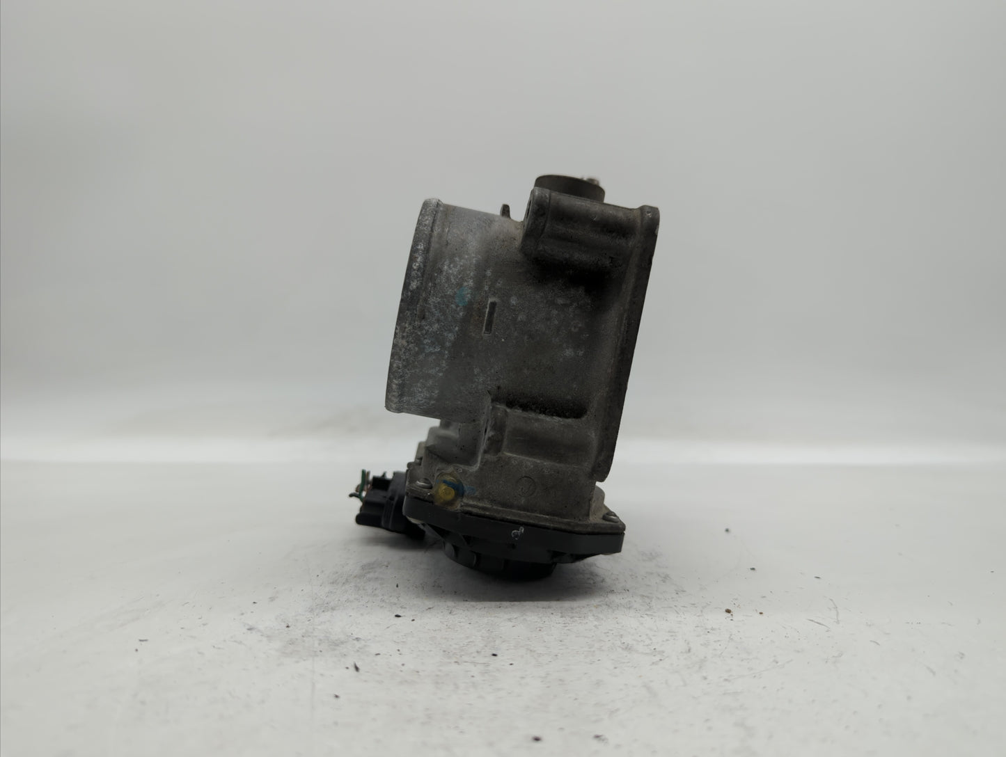 2013-2019 Nissan Sentra Throttle Body P/N:3RA60-01 C 3RA60-01 E, 3RA60-01 D Fits Fits 2013 2014 2015 2016 2017 2018 2019 OEM
