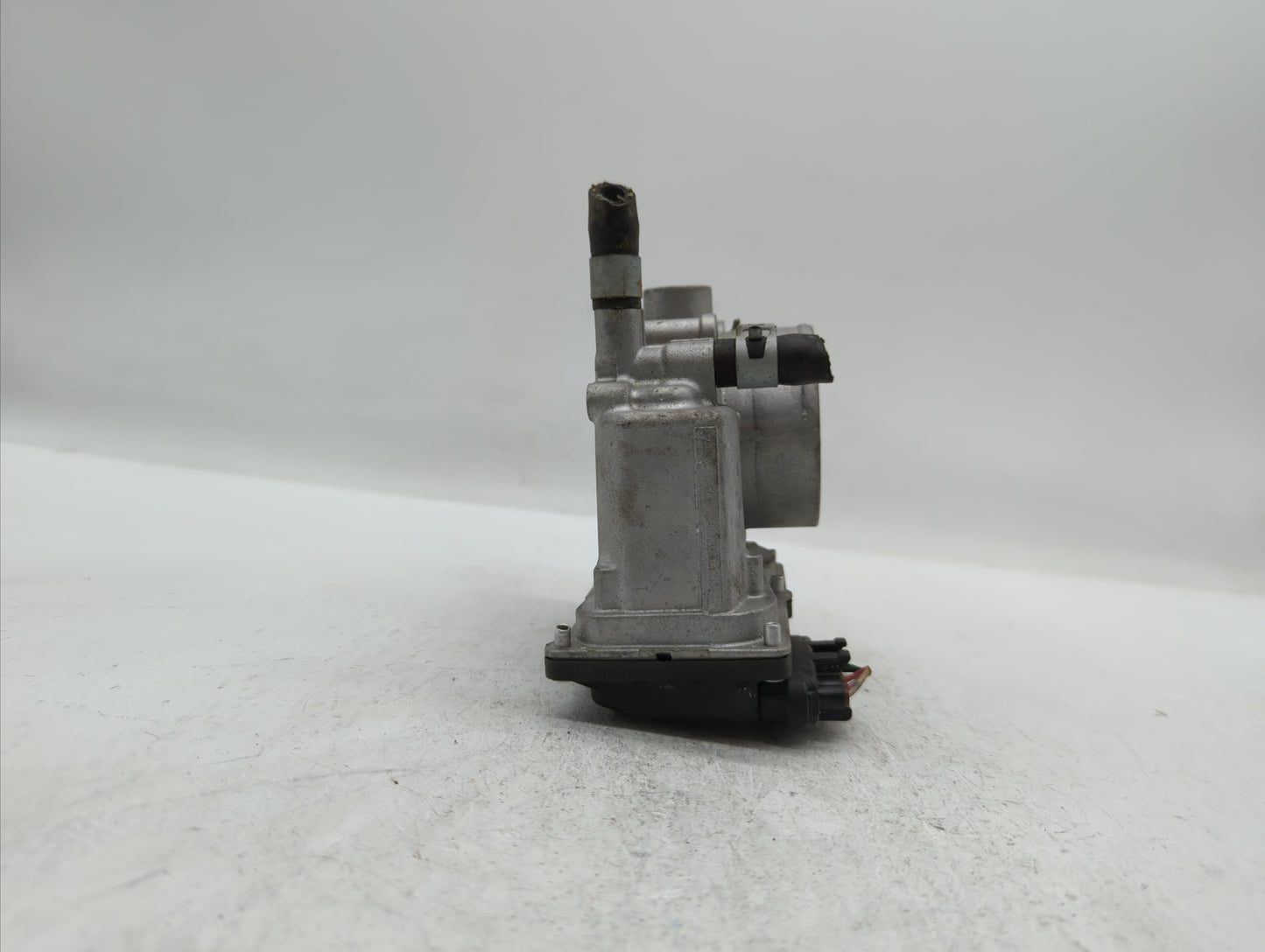 2013 Nissan Sentra Throttle Body P/N:ET-A60-02 Fits OEM Used Auto Parts - Oemusedautoparts1.com