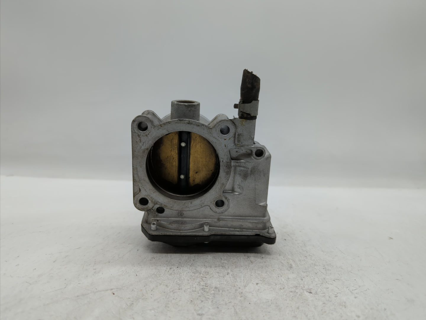 2013 Nissan Sentra Throttle Body P/N:ET-A60-02 Fits OEM Used Auto Parts - Oemusedautoparts1.com
