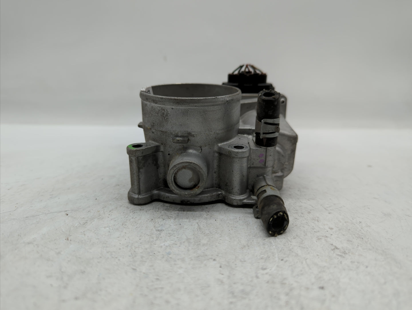 2013 Nissan Sentra Throttle Body P/N:ET-A60-02 Fits OEM Used Auto Parts - Oemusedautoparts1.com
