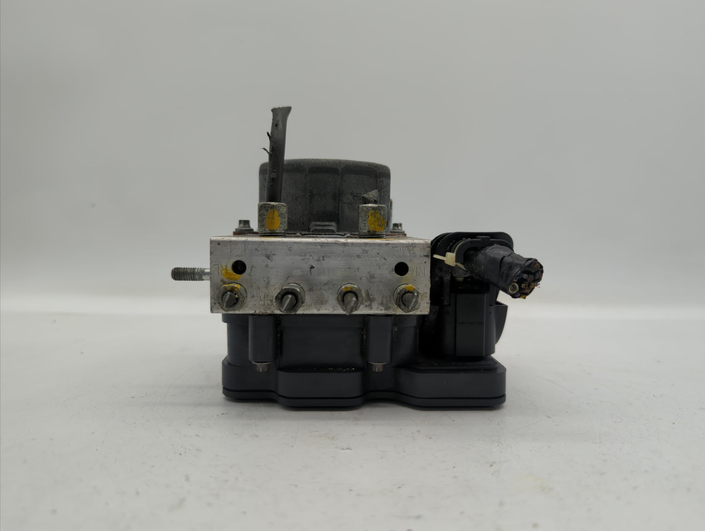 2013-2014 Nissan Sentra ABS Pump Control Module Replacement P/N:47660 3SG0A Fits Fits 2013 2014 OEM Used Auto Parts - Oemuse