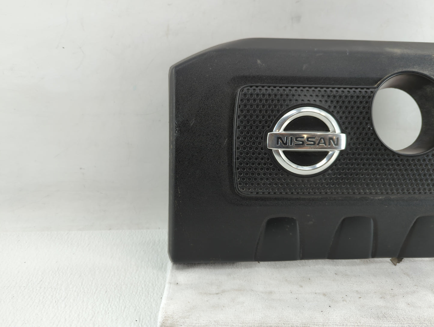2013 Nissan Sentra Engine Cover - Oemusedautoparts1.com