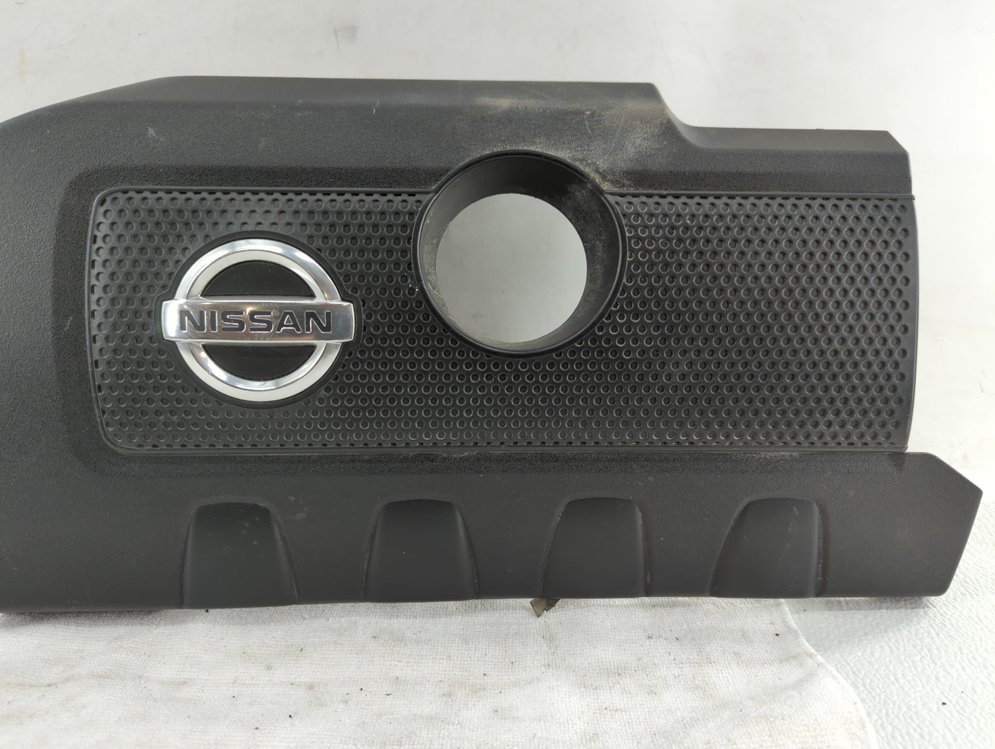 2013 Nissan Sentra Engine Cover - Oemusedautoparts1.com