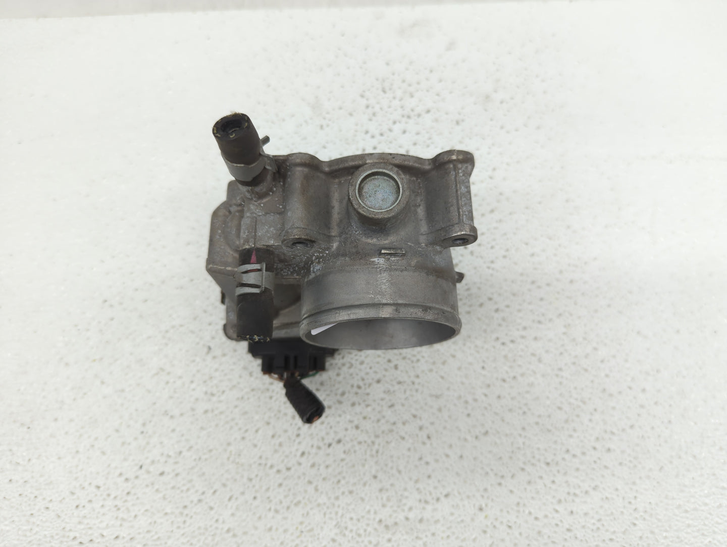 2013-2019 Nissan Sentra Throttle Body P/N:3RA60-01 C 3RA60-01 E, 3RA60-01 D Fits Fits 2013 2014 2015 2016 2017 2018 2019 OEM