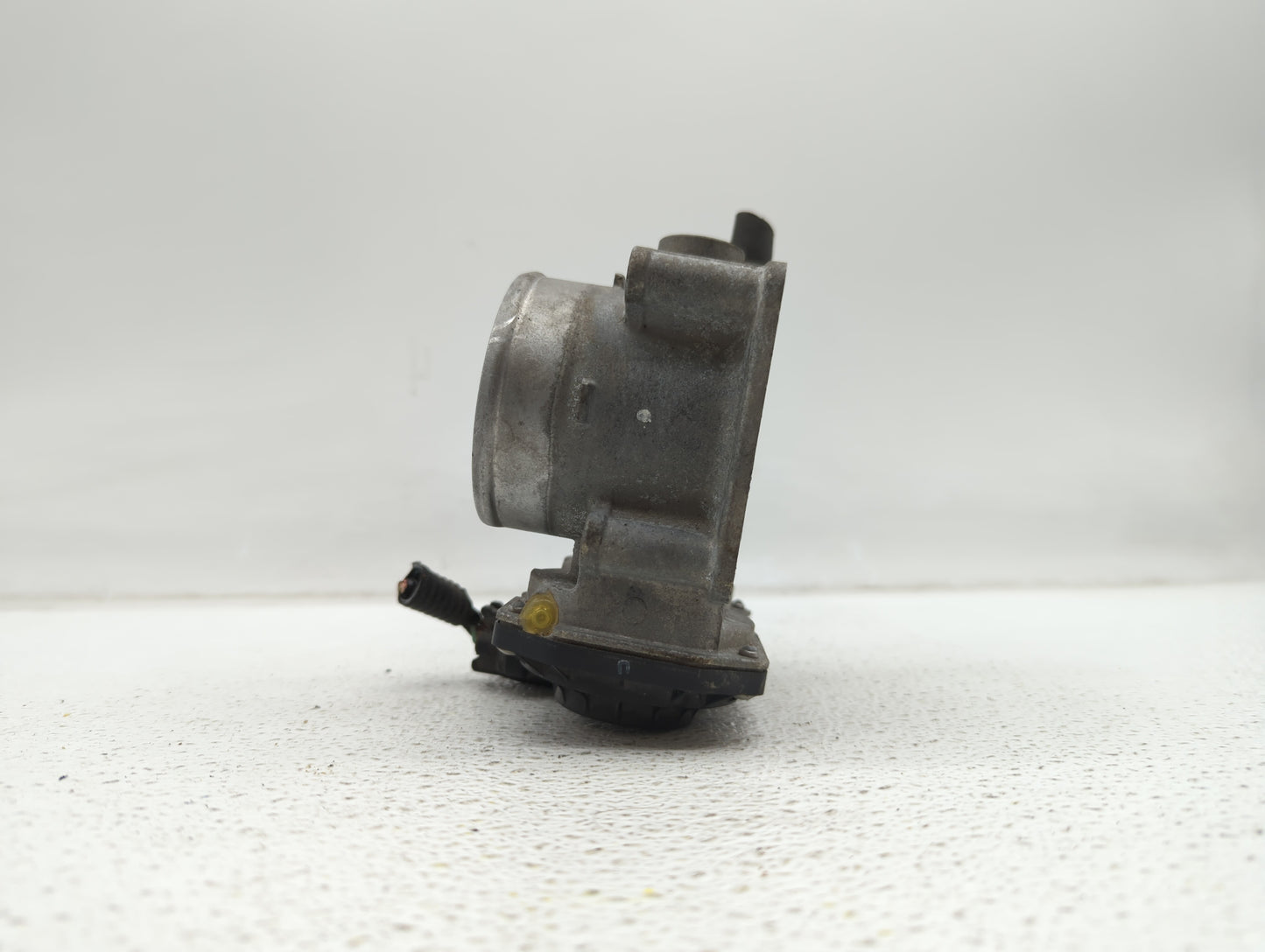 2013-2019 Nissan Sentra Throttle Body P/N:3RA60-01 C 3RA60-01 E, 3RA60-01 D Fits Fits 2013 2014 2015 2016 2017 2018 2019 OEM