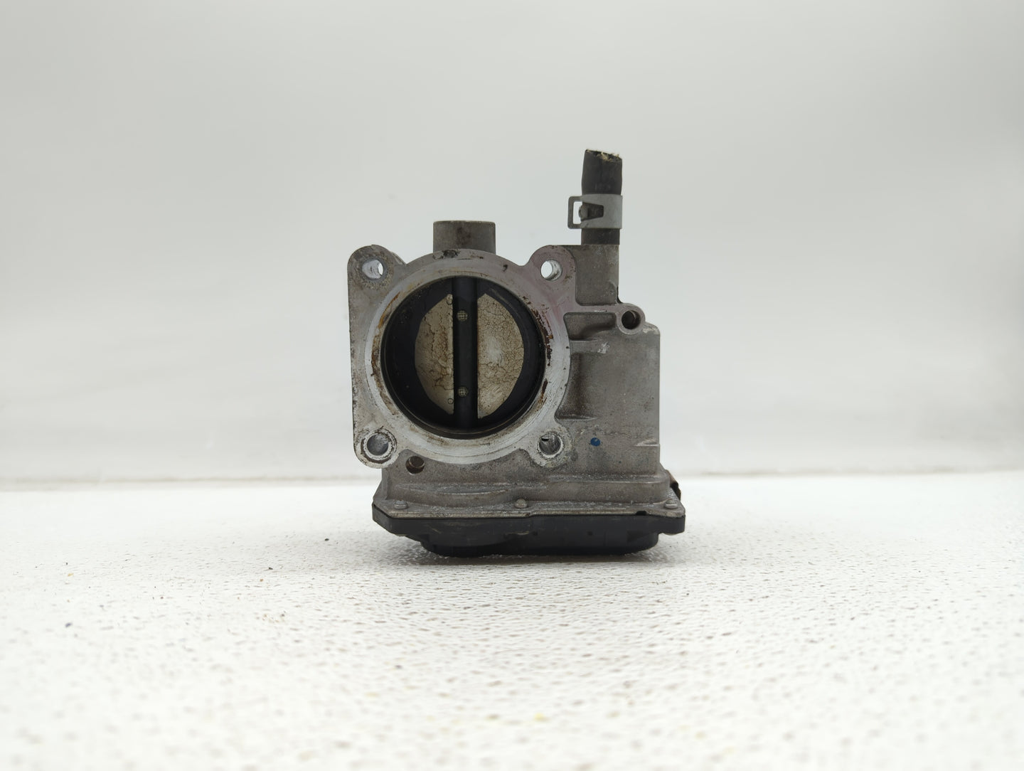2013-2019 Nissan Sentra Throttle Body P/N:3RA60-01 C 3RA60-01 E, 3RA60-01 D Fits Fits 2013 2014 2015 2016 2017 2018 2019 OEM