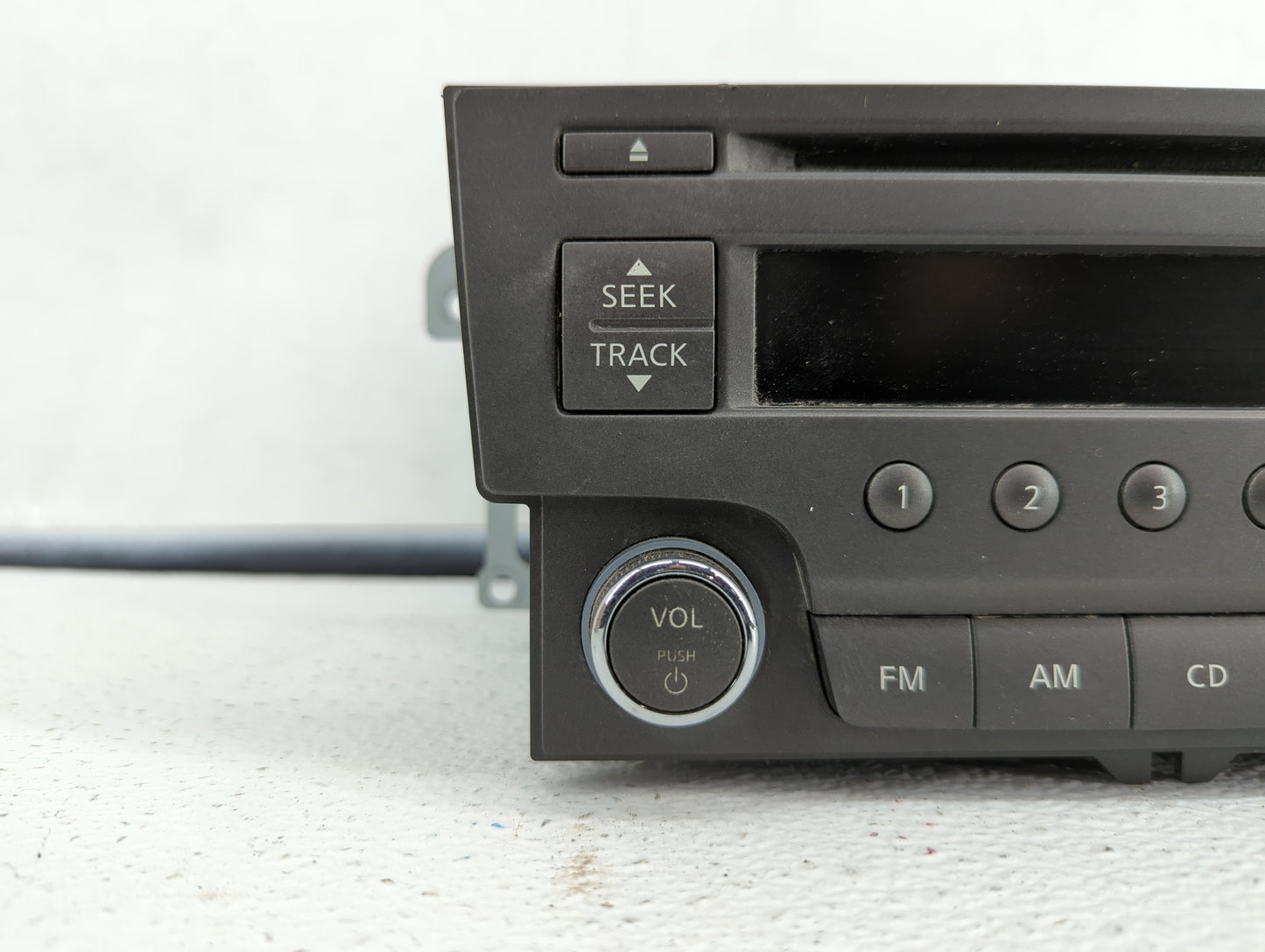 2013-2014 Nissan Sentra Am Fm Cd Player Radio Receiver - Oemusedautoparts1.com