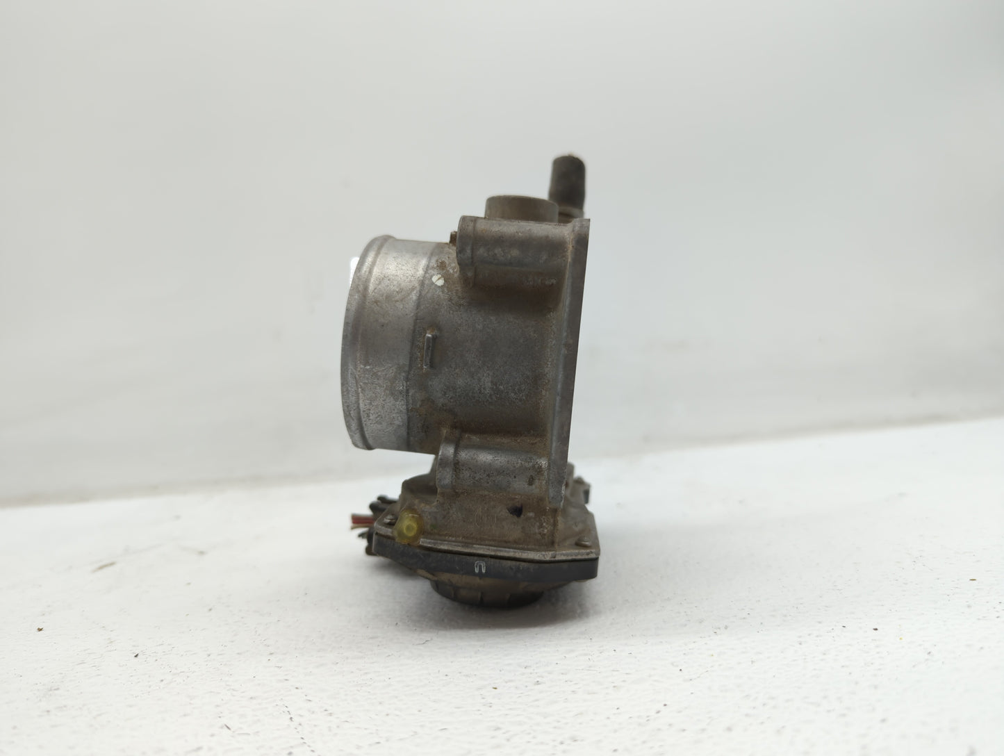 2013-2019 Nissan Sentra Throttle Body P/N:3RA60-01 C 3RA60-01 E, 3RA60-01 D Fits Fits 2013 2014 2015 2016 2017 2018 2019 OEM