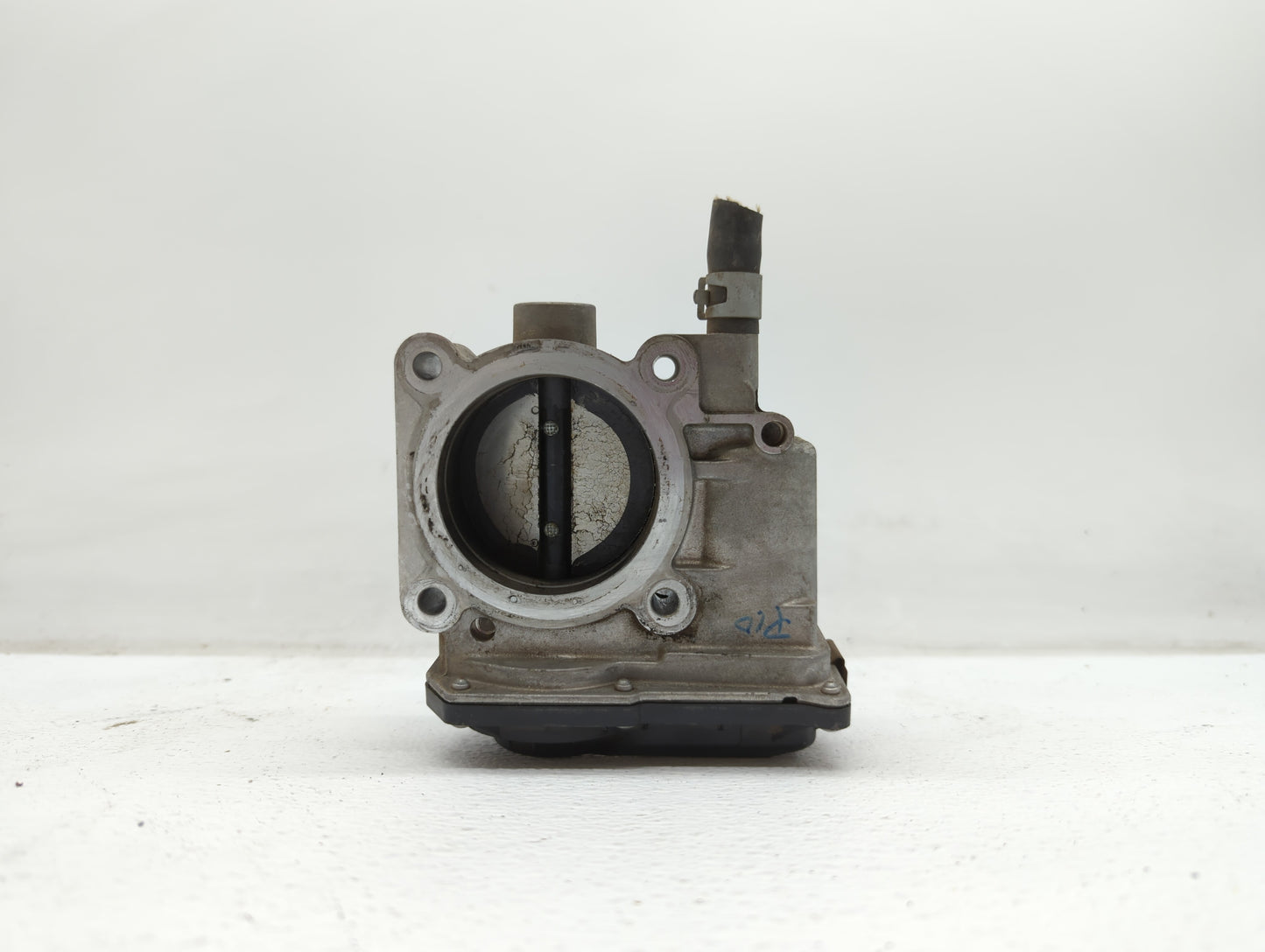 2013-2019 Nissan Sentra Throttle Body P/N:3RA60-01 C 3RA60-01 E, 3RA60-01 D Fits Fits 2013 2014 2015 2016 2017 2018 2019 OEM