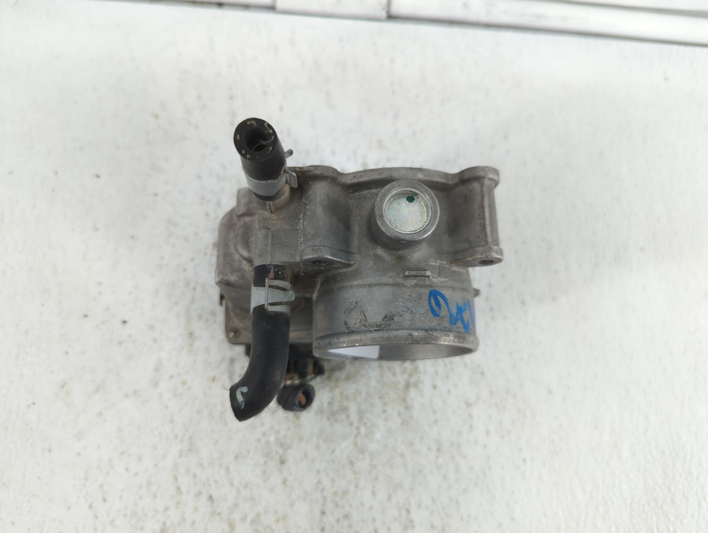 2013-2019 Nissan Sentra Throttle Body P/N:3RA60-01 C 3RA60-01 E, 3RA60-01 D Fits Fits 2013 2014 2015 2016 2017 2018 2019 OEM